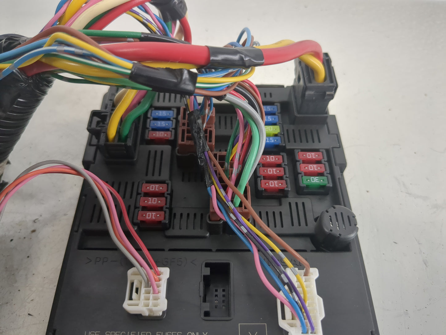 2013-2019 Nissan Versa Fusebox Fuse Box Panel Relay Module P/N:284B7 1HR0C Fits Fits 2013 2014 2015 2016 2017 2018 2019 OEM 
