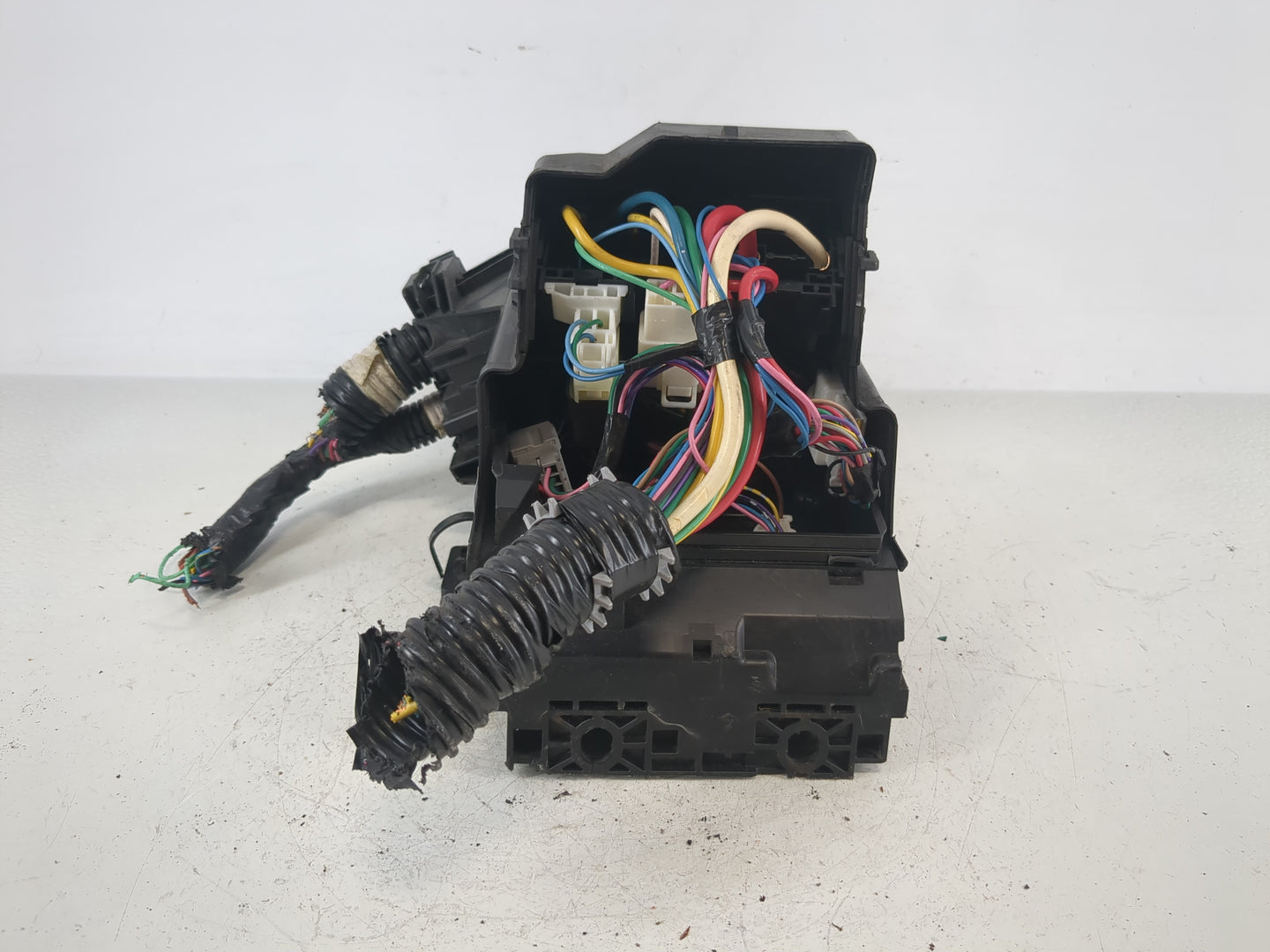 2013-2019 Nissan Versa Fusebox Fuse Box Panel Relay Module P/N:284B7 1HR0C Fits Fits 2013 2014 2015 2016 2017 2018 2019 OEM 