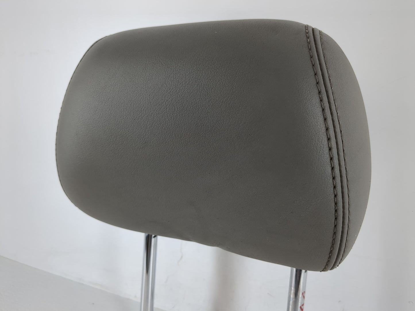 2013-2015 Nissan Versa Headrest Head Rest Front Driver Passenger Seat - Oemusedautoparts1.com
