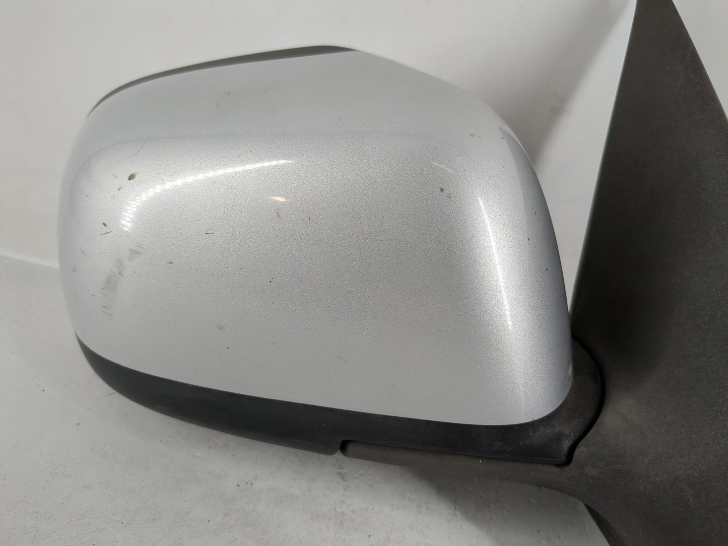 2012-2014 Nissan Versa Passenger Side View Mirror - Right Door Mirror OEM Used - Oemusedautoparts1.com