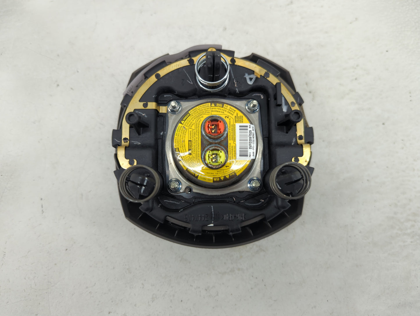 2013-2014 Nissan Versa Air Bag Driver Left Steering Wheel Mounted Fits Fits 2013 2014 OEM Used Auto Parts - Oemusedautoparts