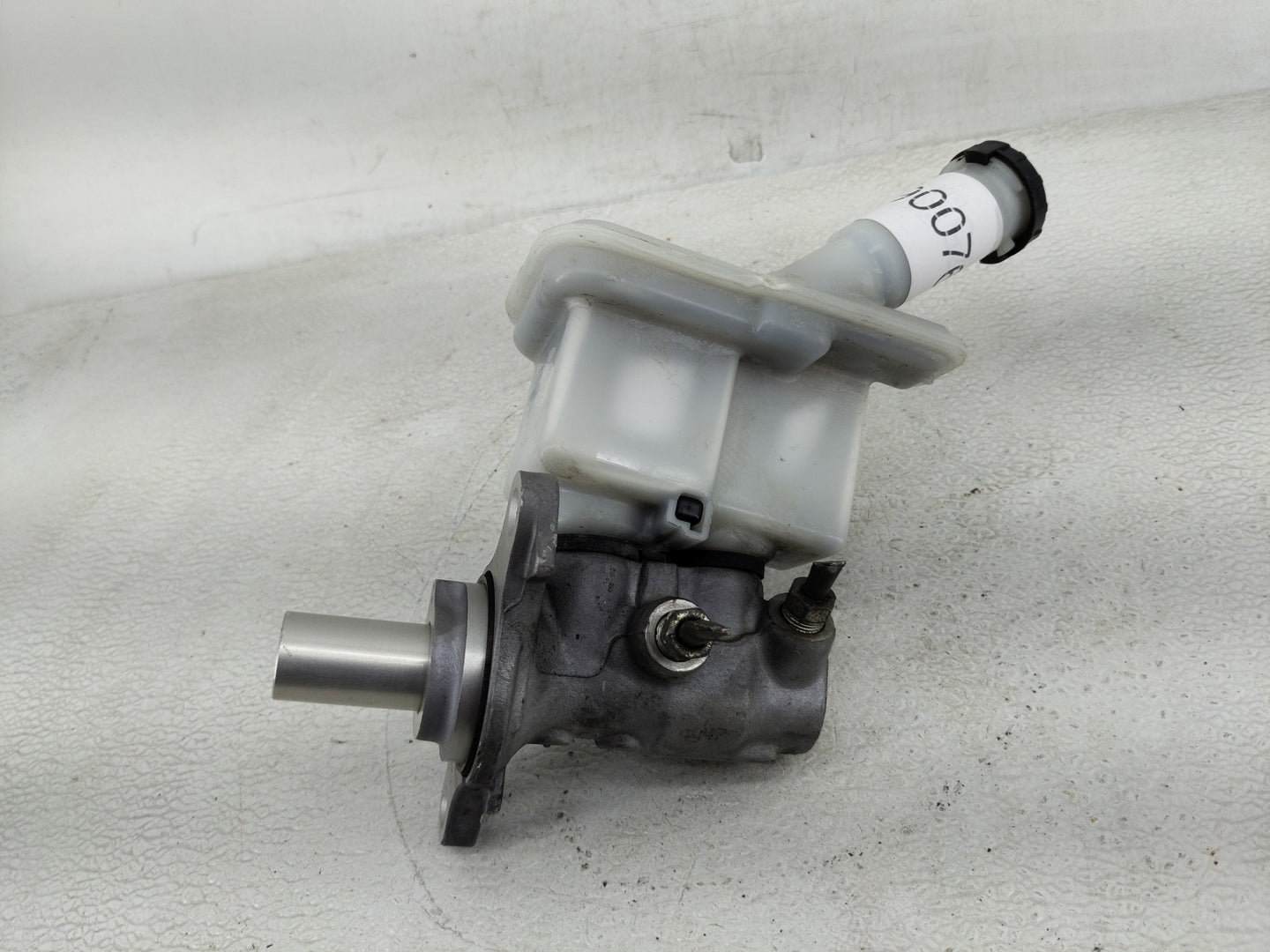 2013 Nissan Versa Power Brake Booster Oem 1290076 - Oemusedautoparts1.com