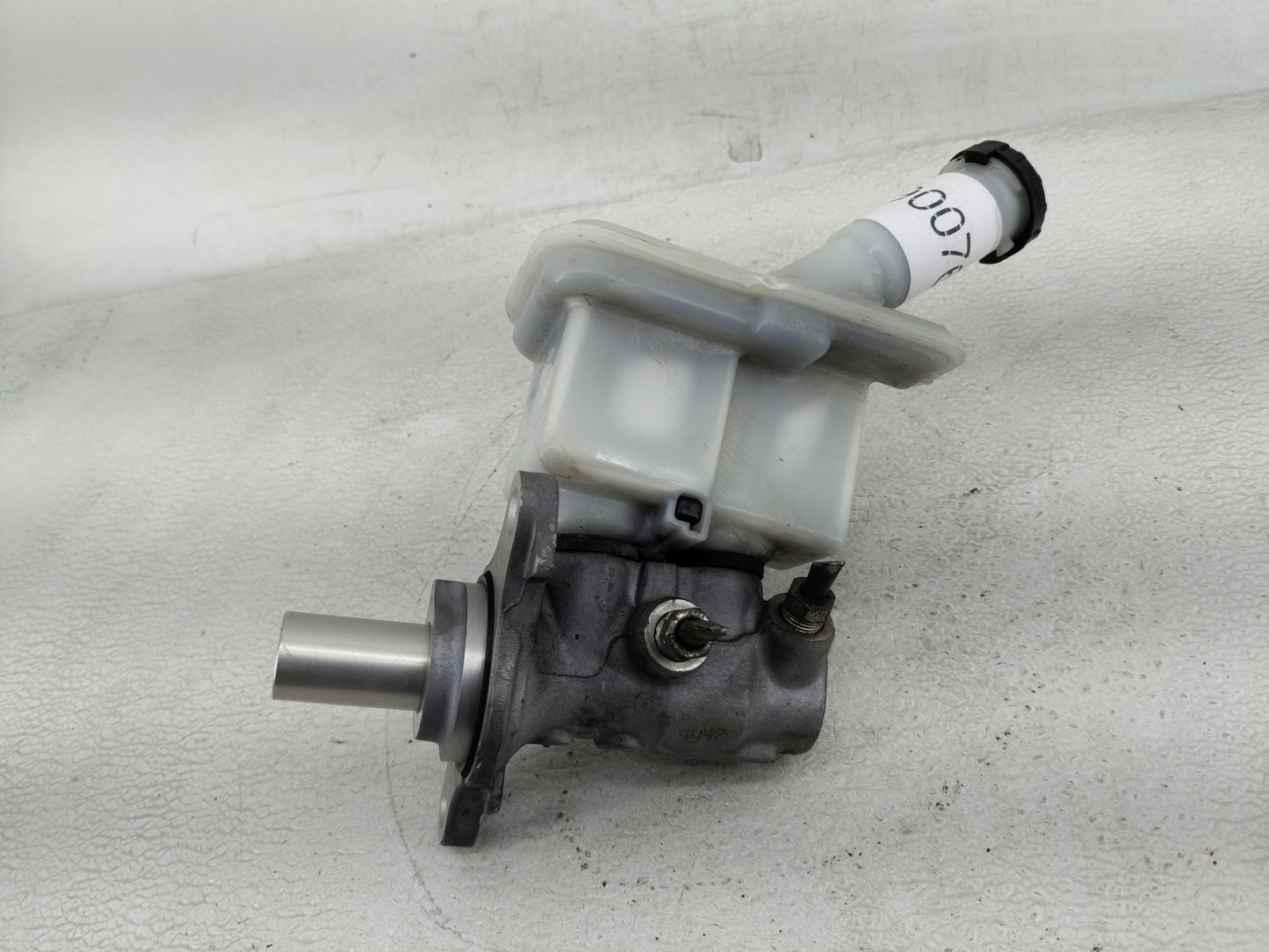 2013 Nissan Versa Power Brake Booster Oem 1290076 - Oemusedautoparts1.com