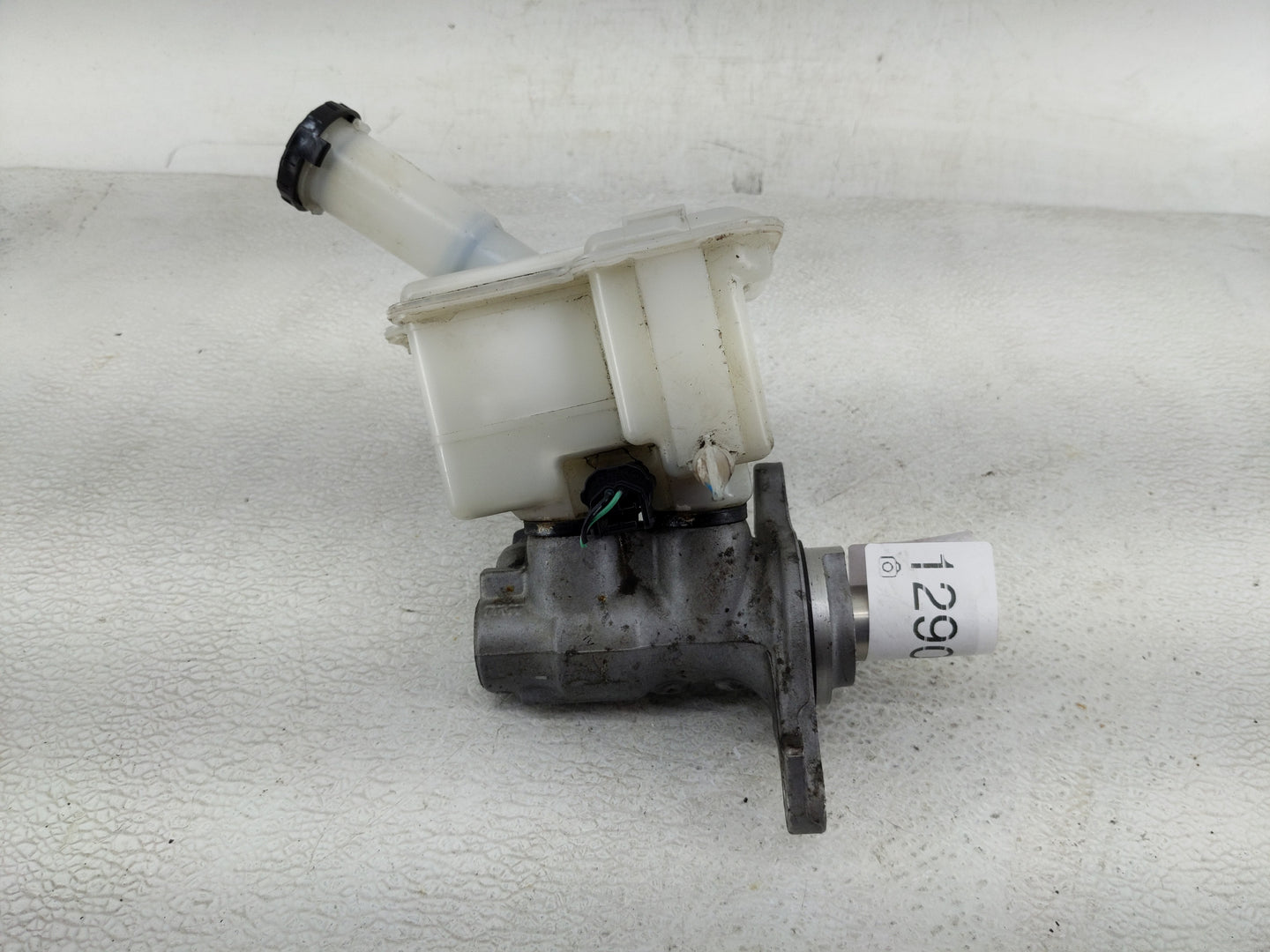 2013 Nissan Versa Power Brake Booster Oem 1290379 - Oemusedautoparts1.com