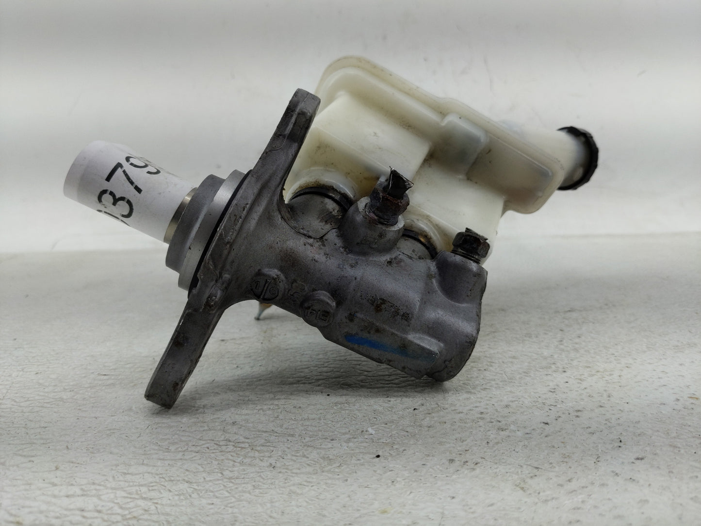 2013 Nissan Versa Power Brake Booster Oem - Oemusedautoparts1.com