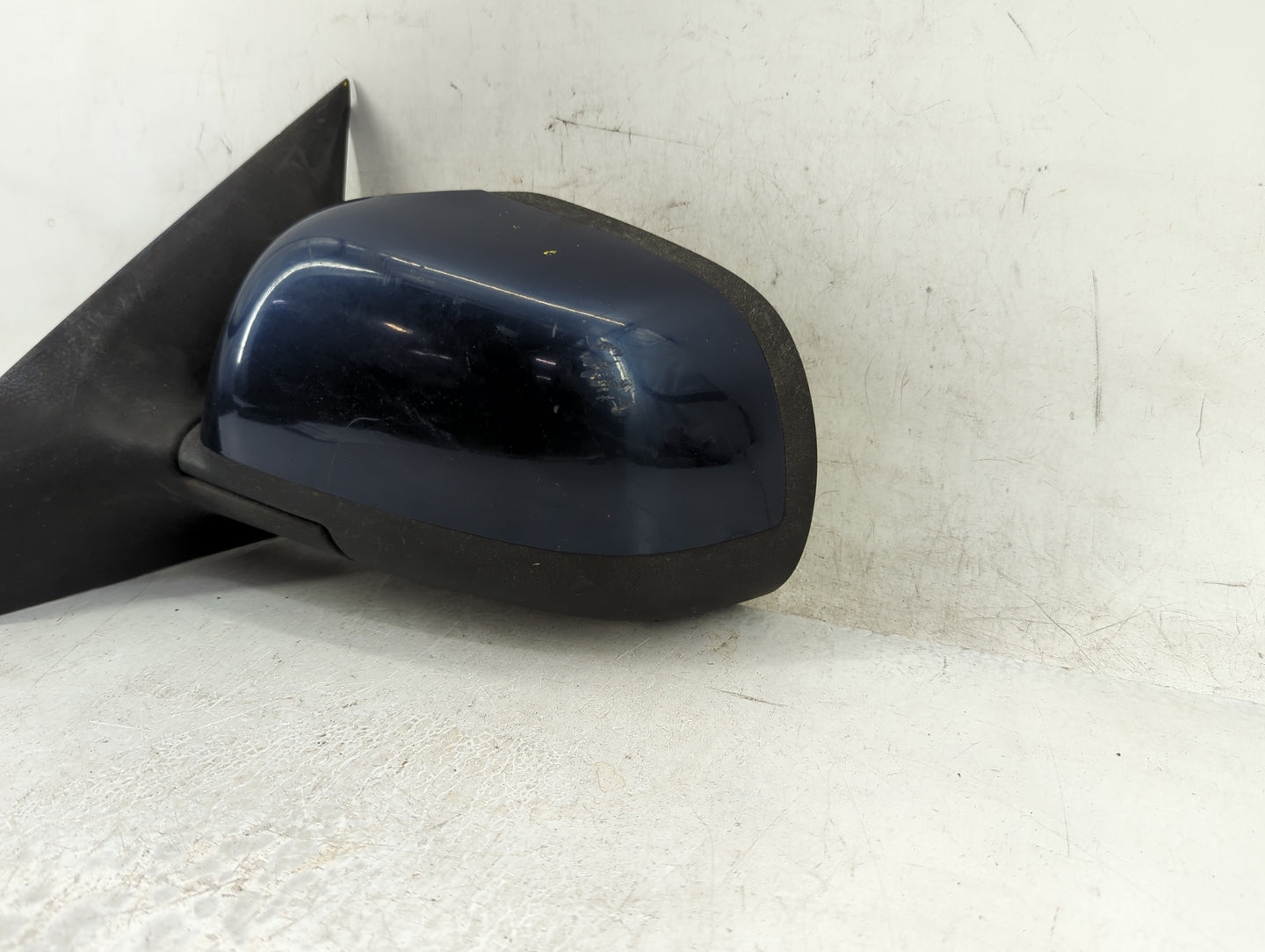 2012-2014 Nissan Versa Driver Side View Mirror - Left Door Mirror OEM Used - Oemusedautoparts1.com