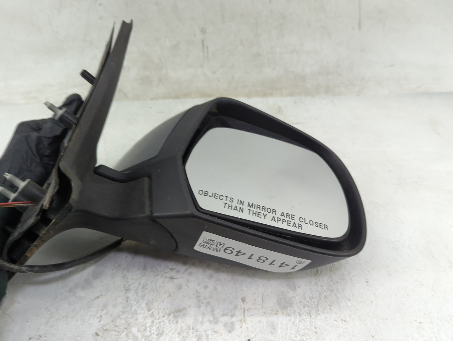 2012-2014 Nissan Versa Passenger Side View Mirror - Right Door Mirror OEM Used - Oemusedautoparts1.com