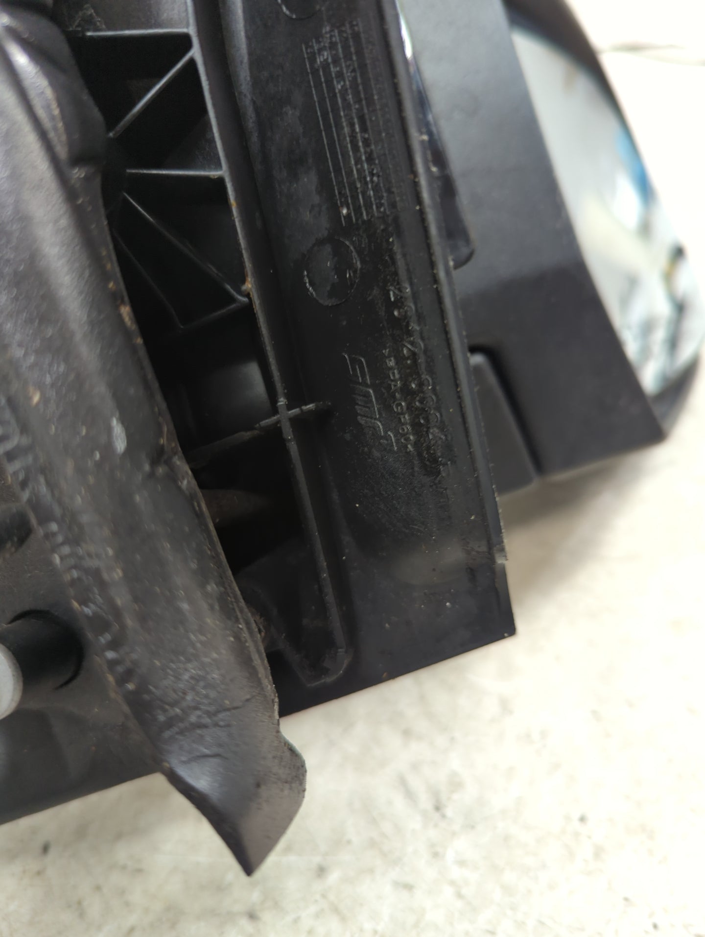 2012-2014 Nissan Versa Driver Side View Mirror - Left Door Mirror OEM Used - Oemusedautoparts1.com