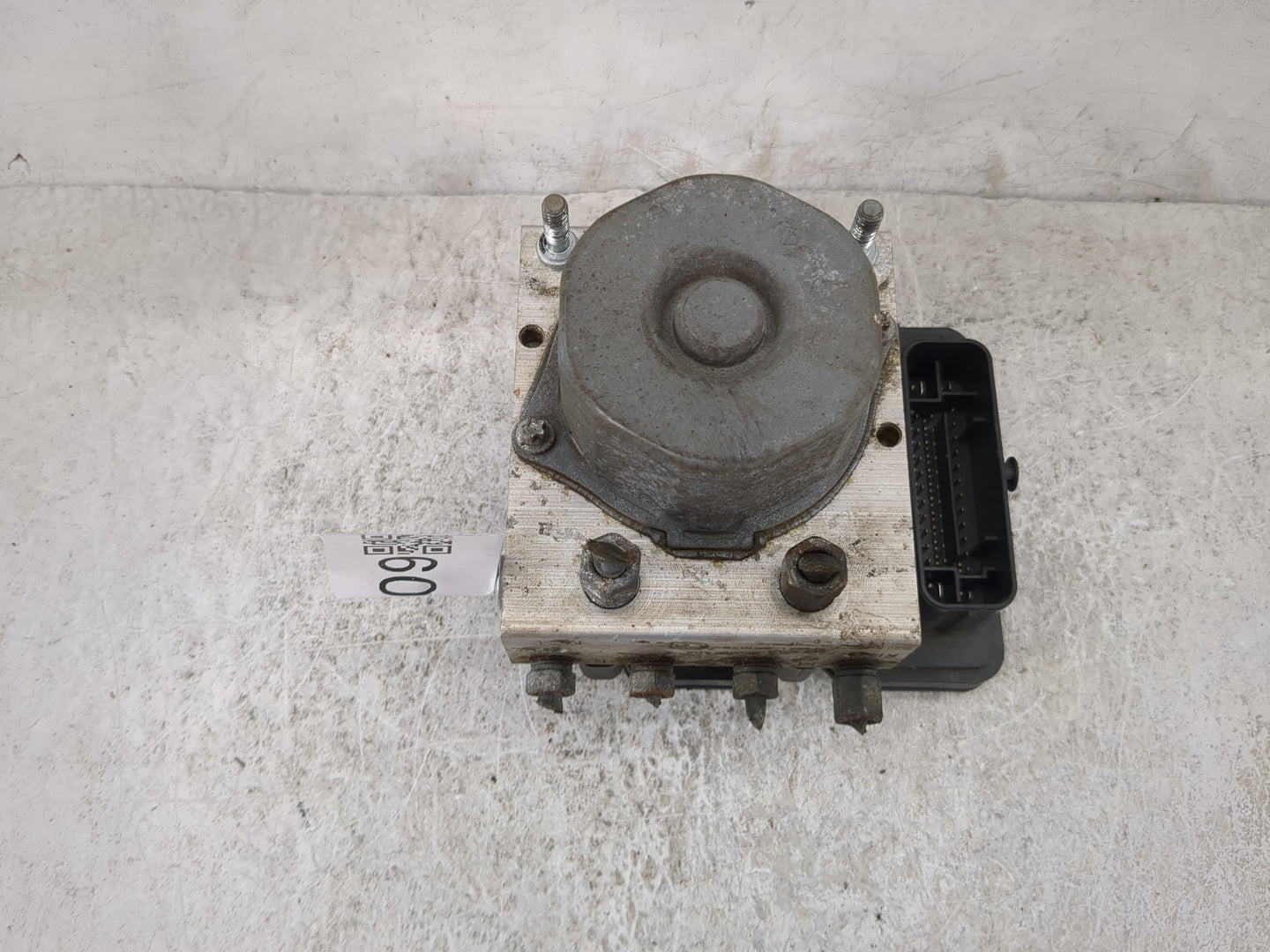 2013 Nissan Versa ABS Pump Control Module Replacement P/N:47660-9KA0A 0 265 242 476, 269 500 Fits OEM Used Auto Parts - Oemu