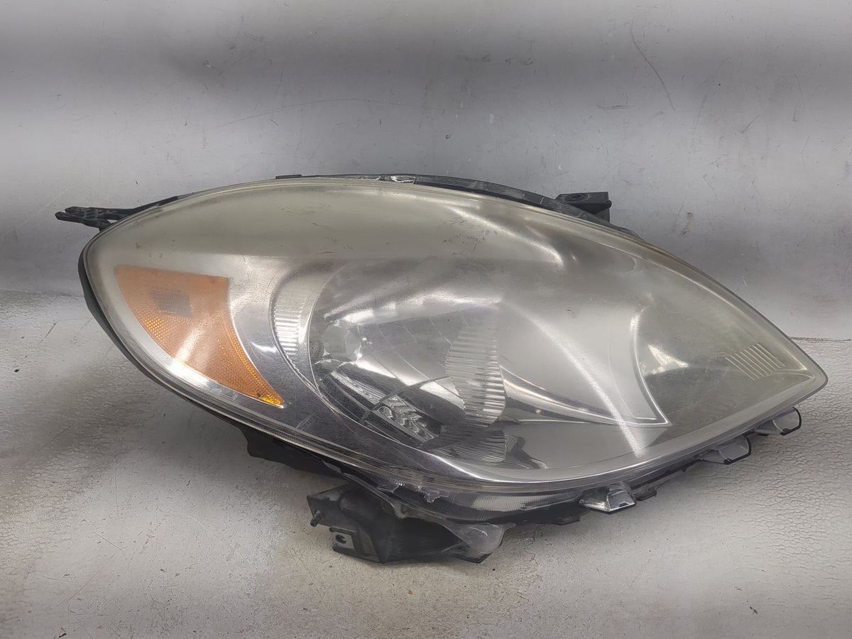 2012-2014 Nissan Versa Passenger Right Oem Head Light Headlight Lamp 1517461 - Oemusedautoparts1.com