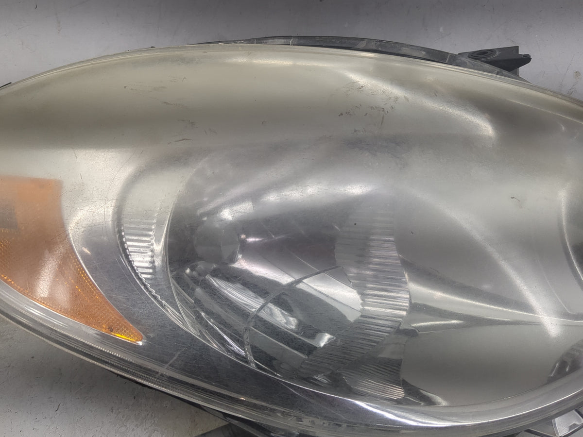 2012-2014 Nissan Versa Passenger Right Oem Head Light Headlight Lamp 1517461 - Oemusedautoparts1.com