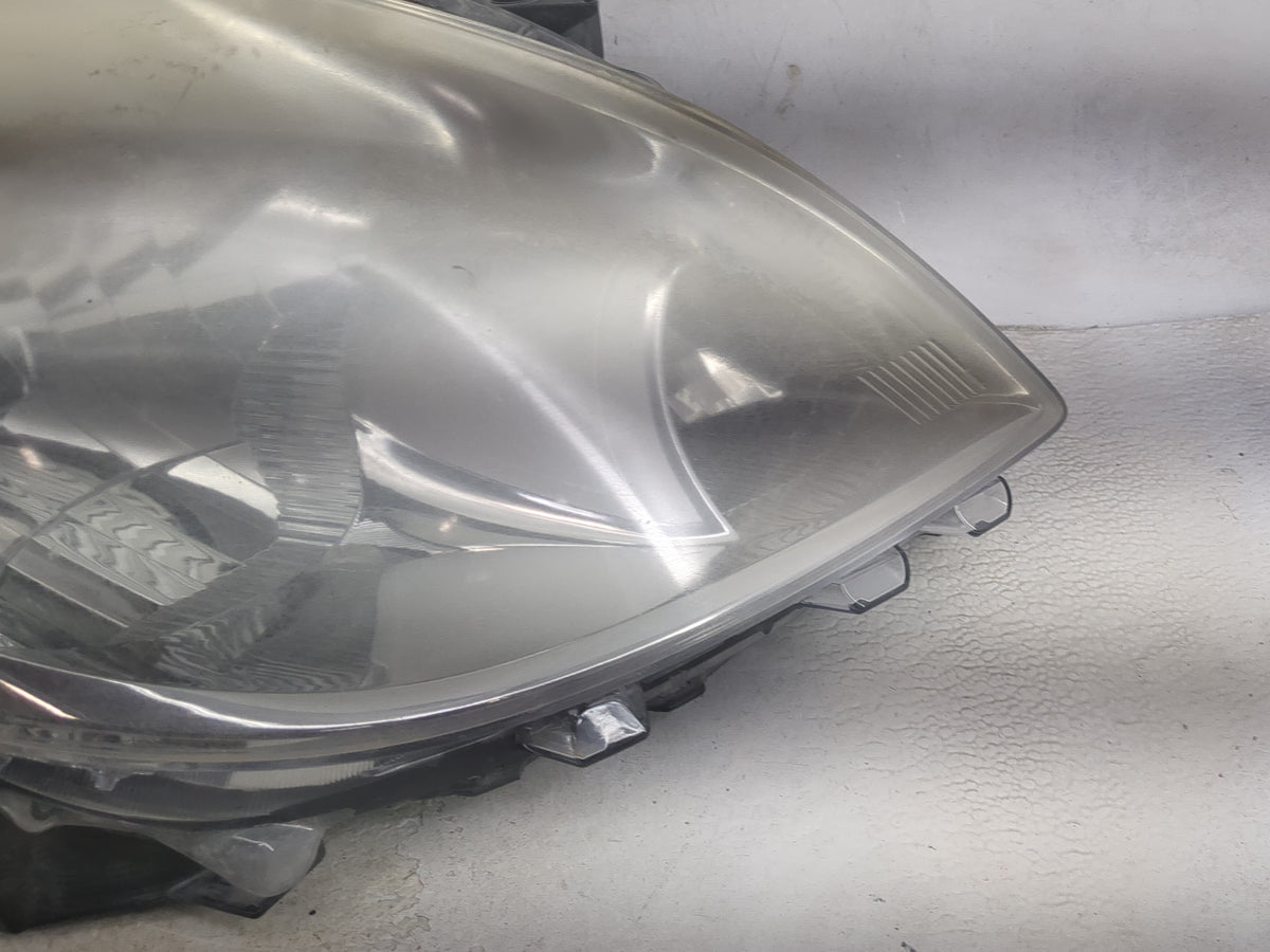 2012-2014 Nissan Versa Passenger Right Oem Head Light Headlight Lamp 1517461 - Oemusedautoparts1.com