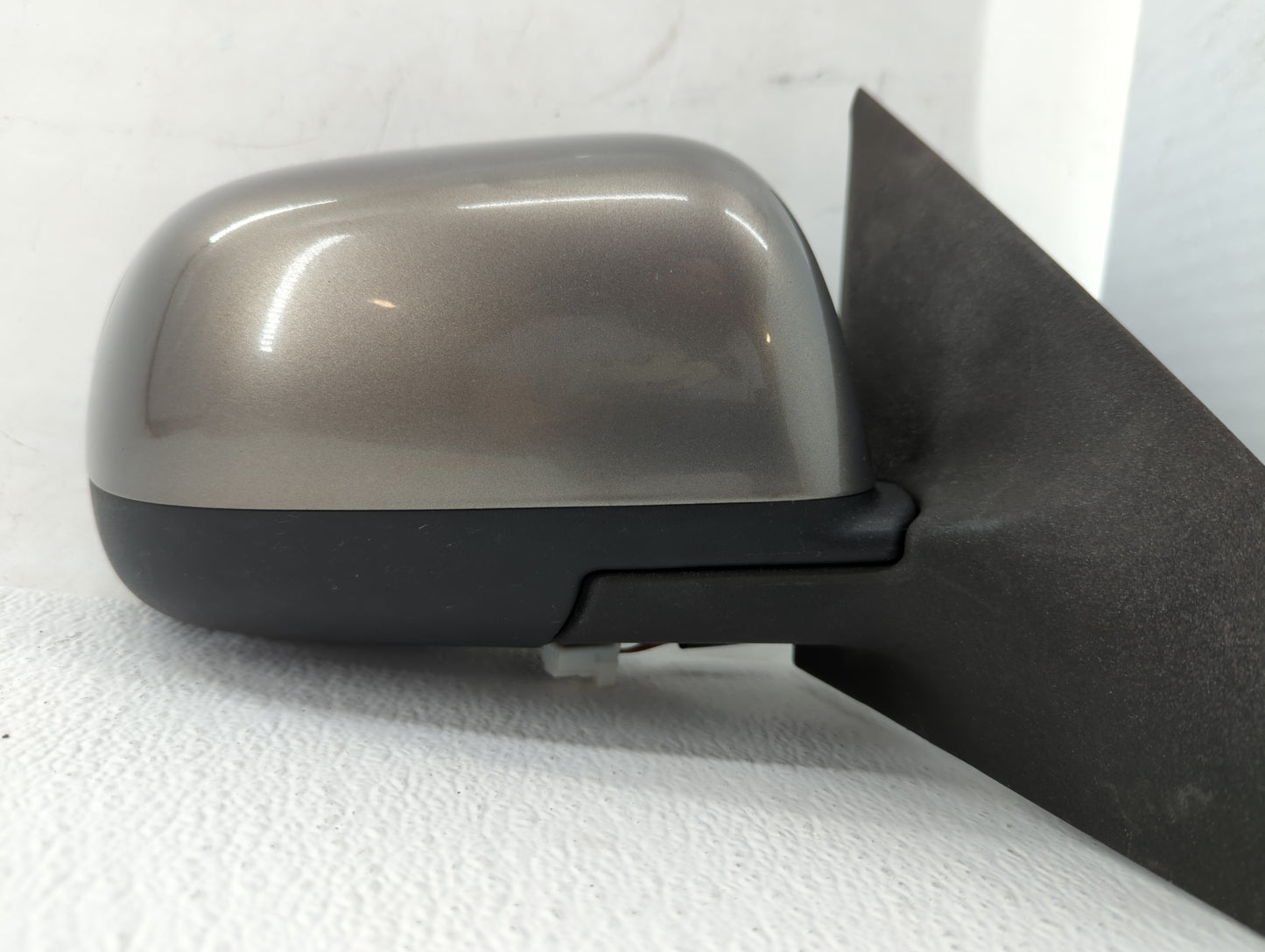 2012-2014 Nissan Versa Driver Side View Mirror - Left Door Mirror OEM Used - Oemusedautoparts1.com