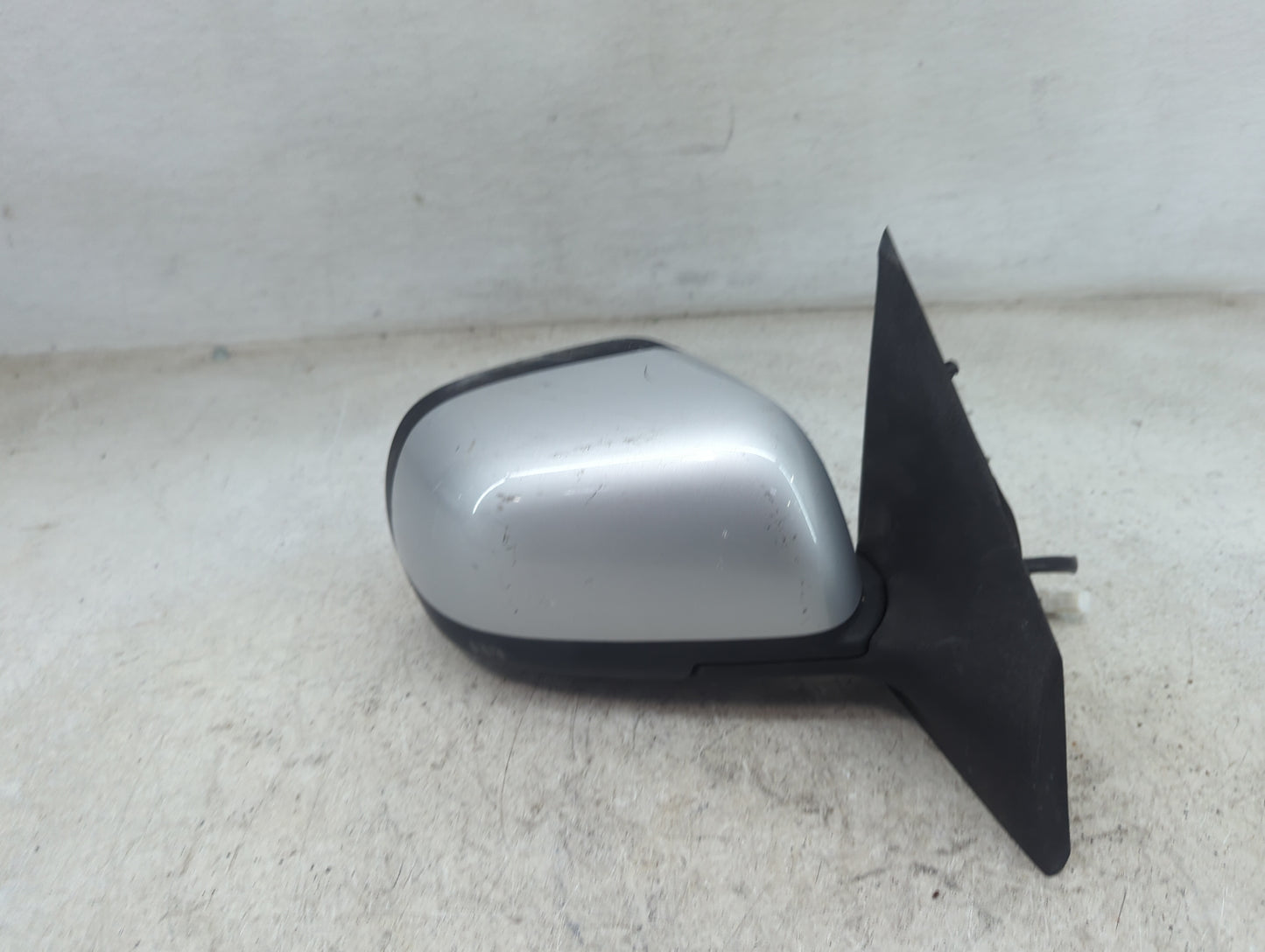 2012-2014 Nissan Versa Passenger Side View Mirror - Right Door Mirror OEM Used - Oemusedautoparts1.com
