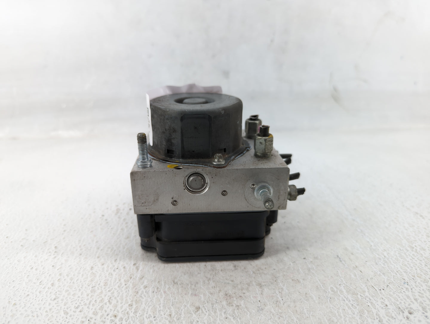 2013 Nissan Versa ABS Pump Control Module Replacement P/N:47660 9KA0A 47660 9KA1A Fits OEM Used Auto Parts - Oemusedautopart