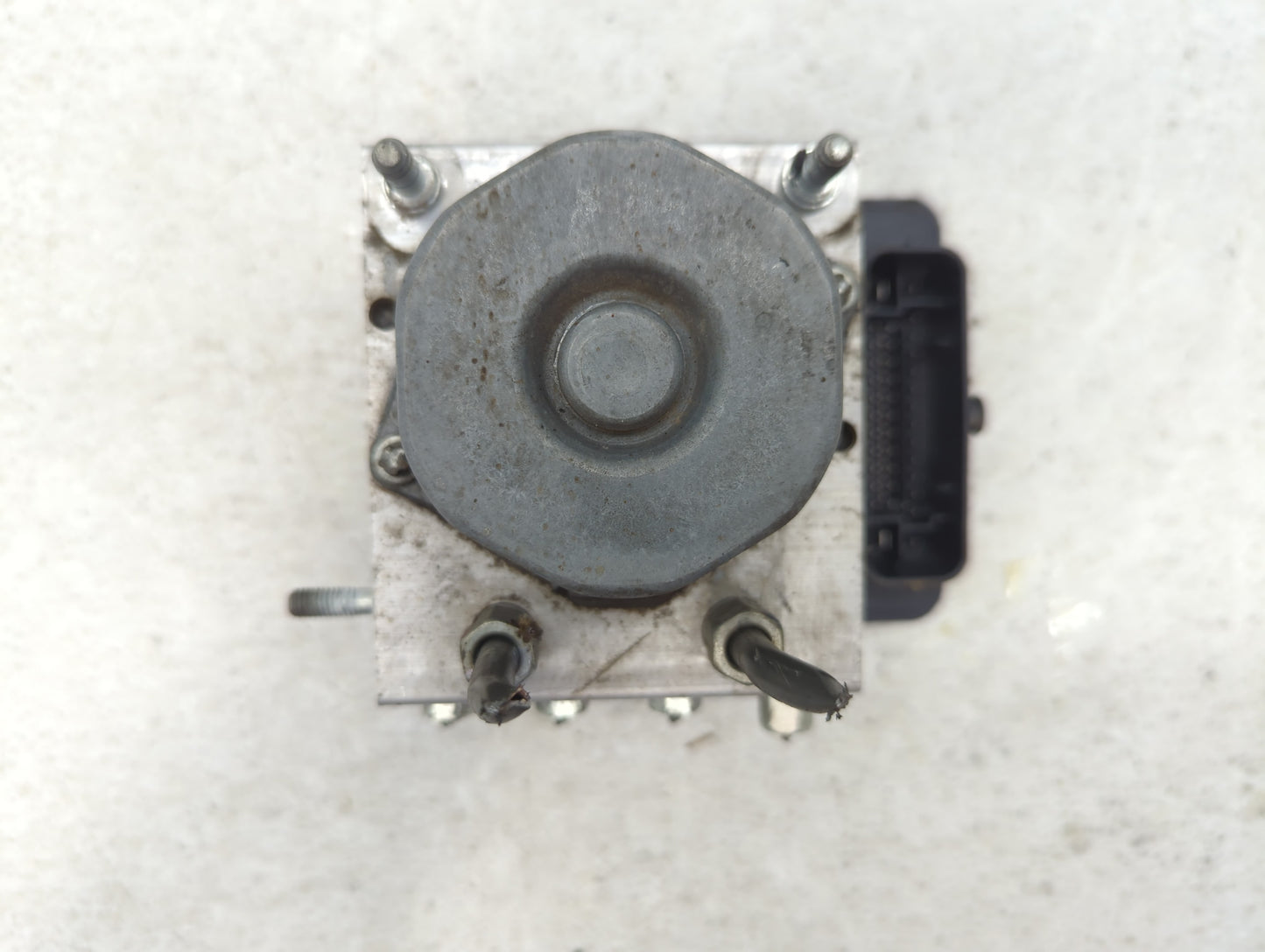 2013 Nissan Versa ABS Pump Control Module Replacement P/N:47660 9KA0A Fits OEM Used Auto Parts - Oemusedautoparts1.com