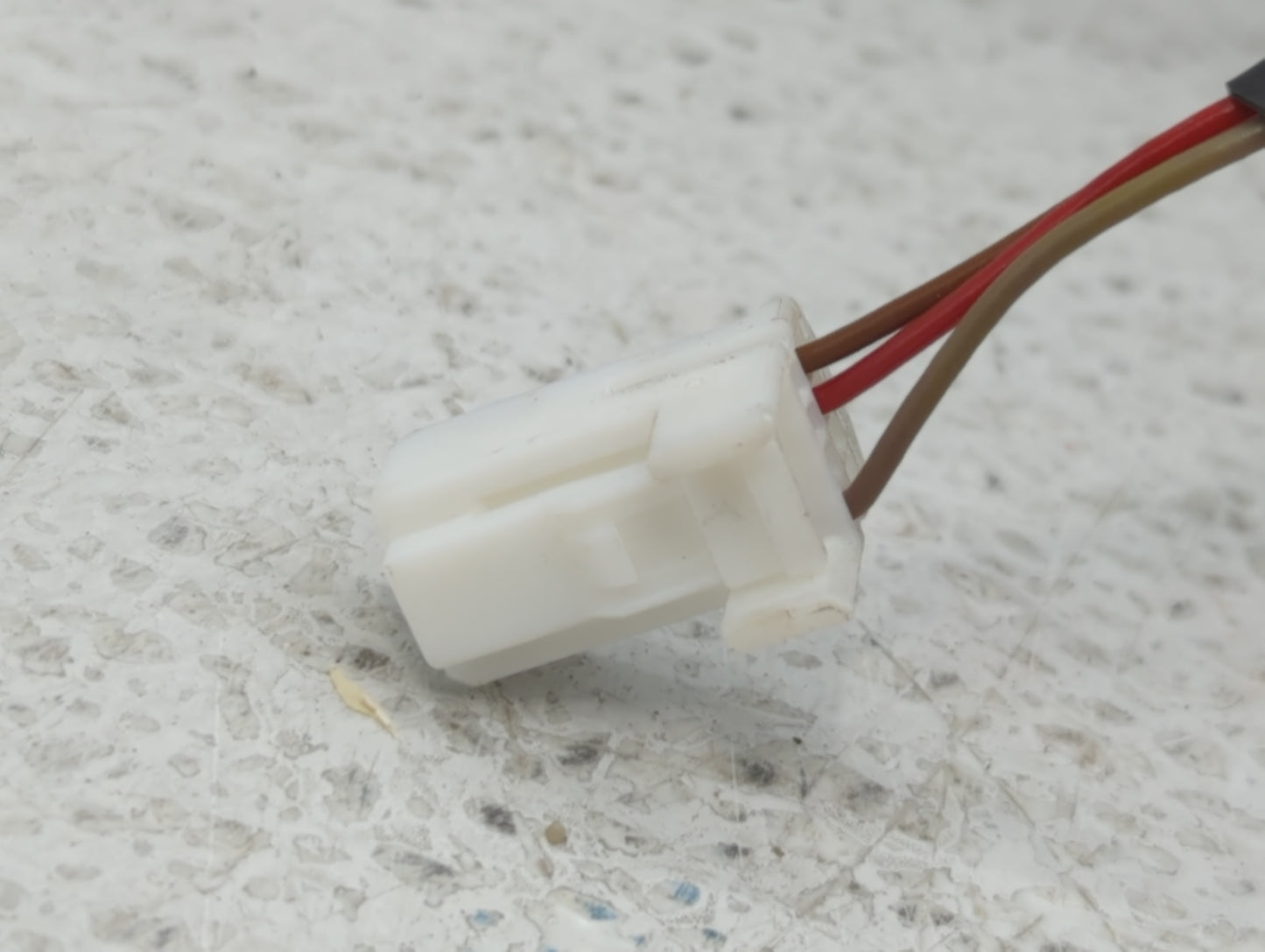 2012-2014 Nissan Versa Driver Side View Mirror - Left Door Mirror OEM Used - Oemusedautoparts1.com