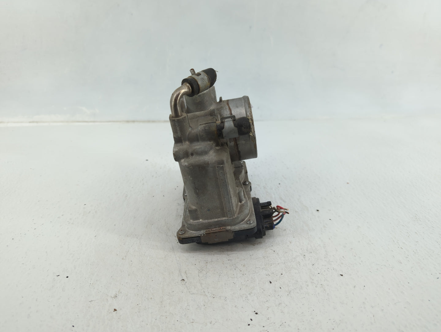 2012-2019 Nissan Versa Throttle Body P/N:3AA50-02 C Fits Fits 2012 2013 2014 2015 2016 2017 2018 2019 OEM Used Auto Parts - 