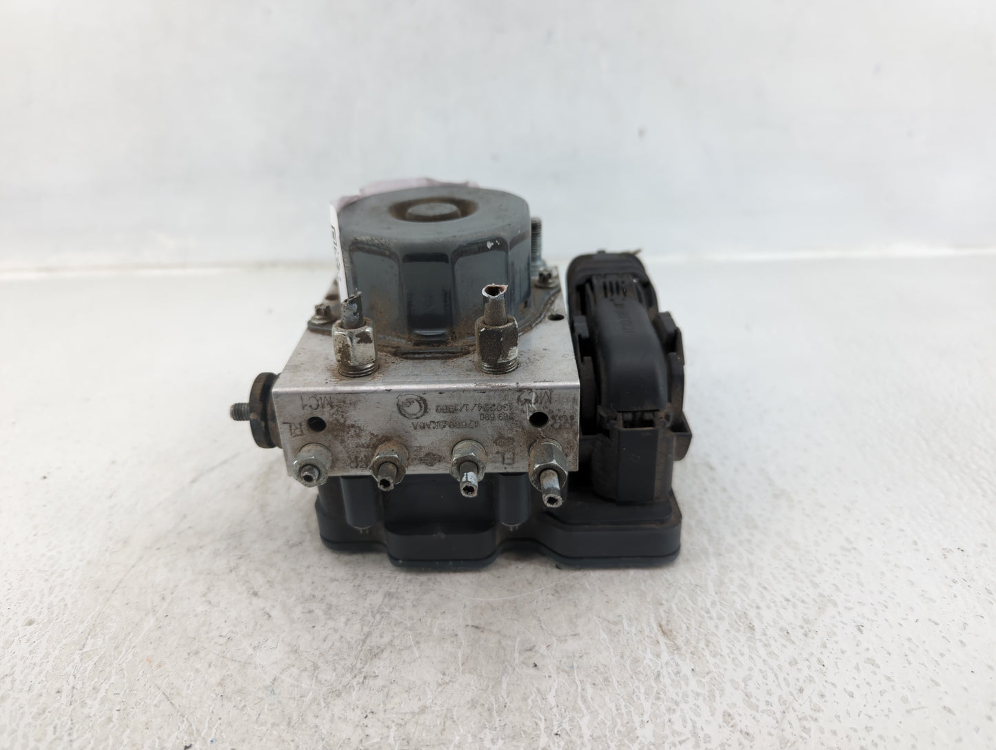2013 Nissan Versa ABS Pump Control Module Replacement P/N:47660 9KA0A Fits OEM Used Auto Parts - Oemusedautoparts1.com