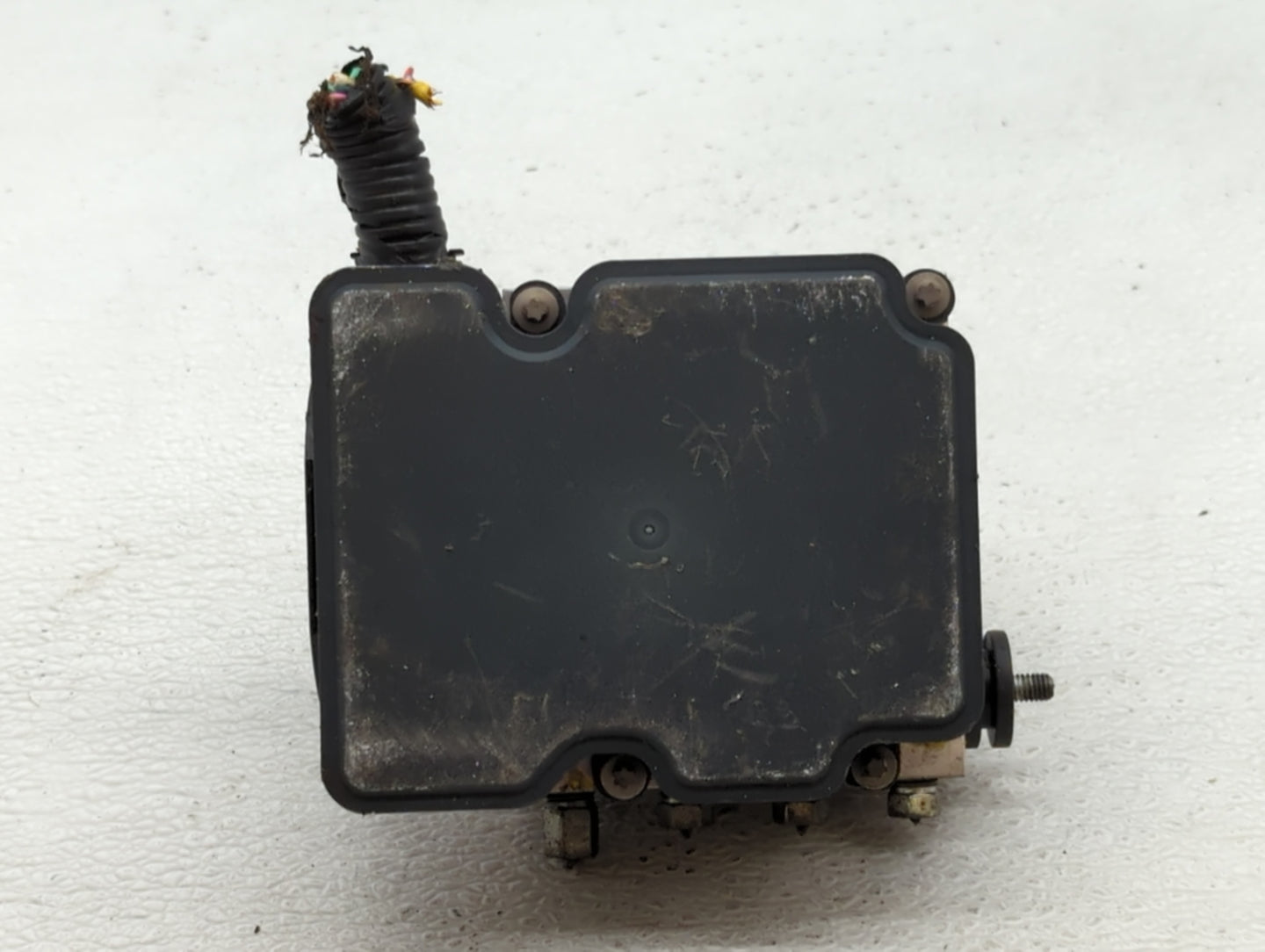 2013 Nissan Versa ABS Pump Control Module Replacement P/N:47660 9KA0A Fits OEM Used Auto Parts - Oemusedautoparts1.com