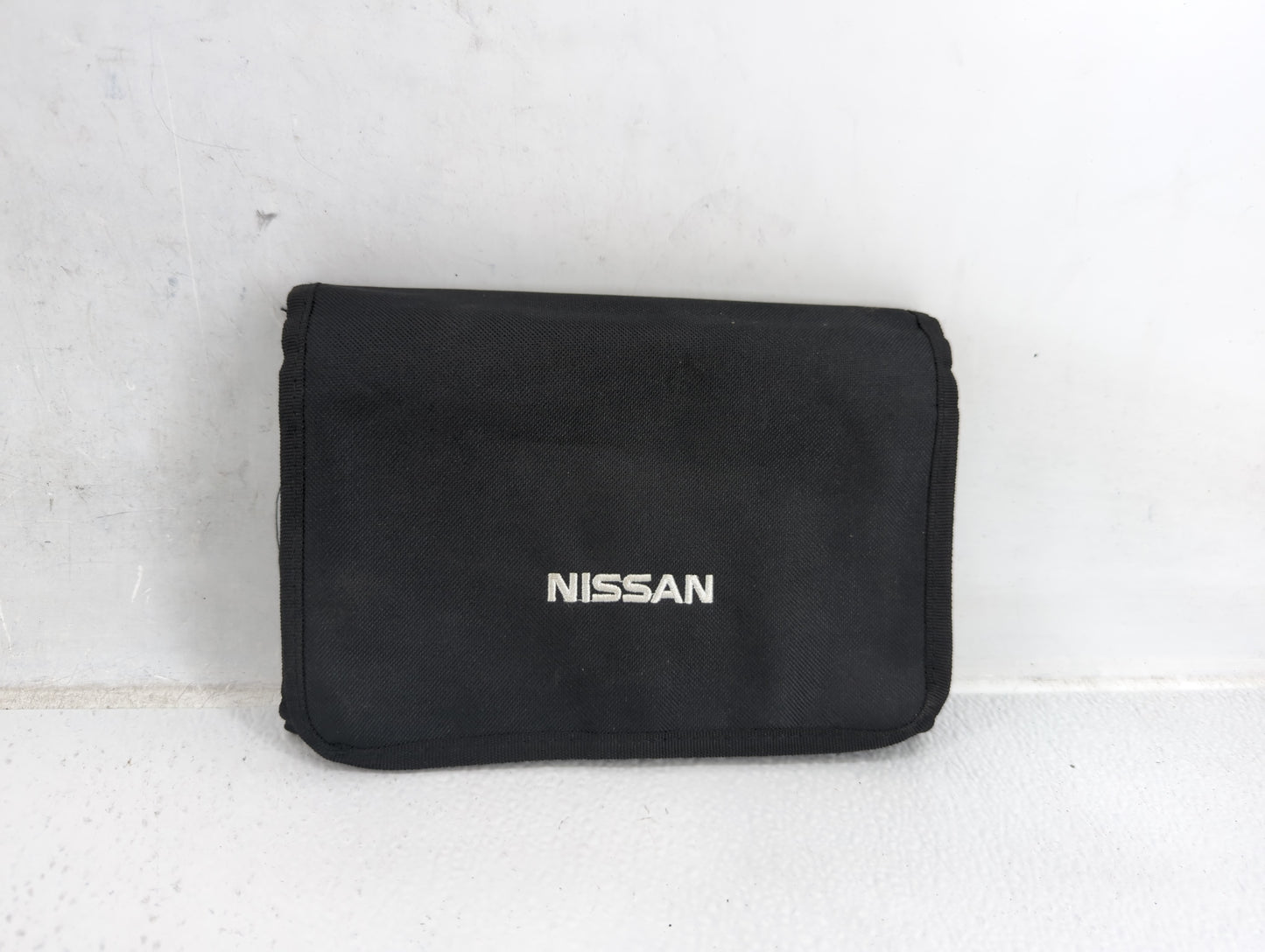 2013 Nissan Versa Owners Manual Book Guide P/N:OM3E ON17U1 OEM Used Auto Parts - Oemusedautoparts1.com
