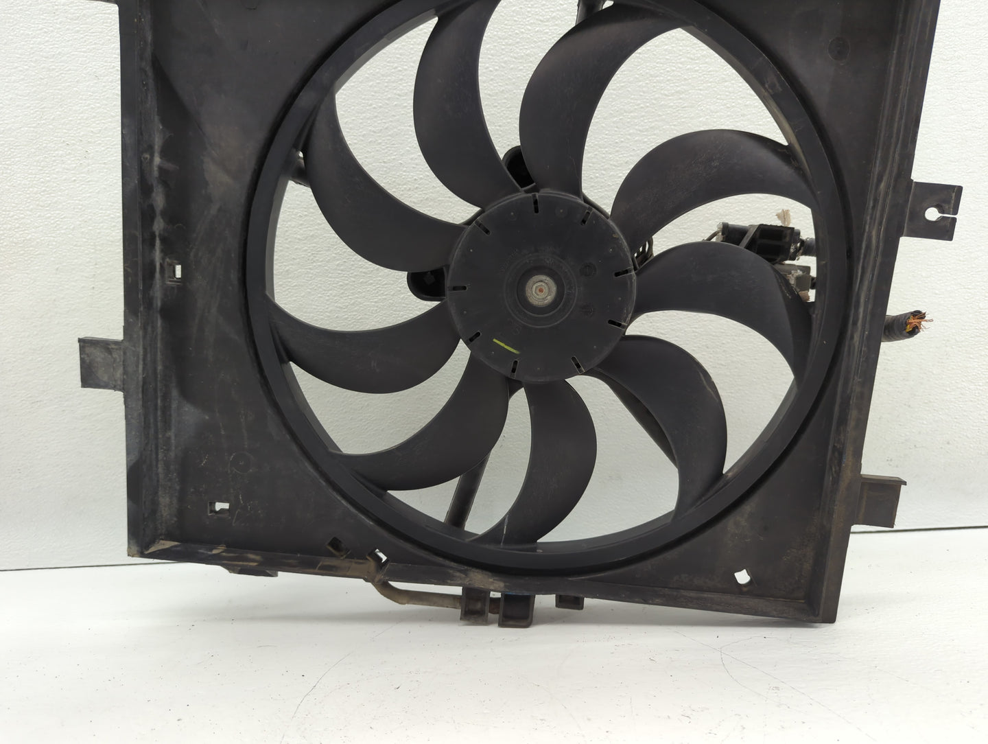 2012-2019 Nissan Versa Left Radiator Fan Motor Assembly Black - Oemusedautoparts1.com