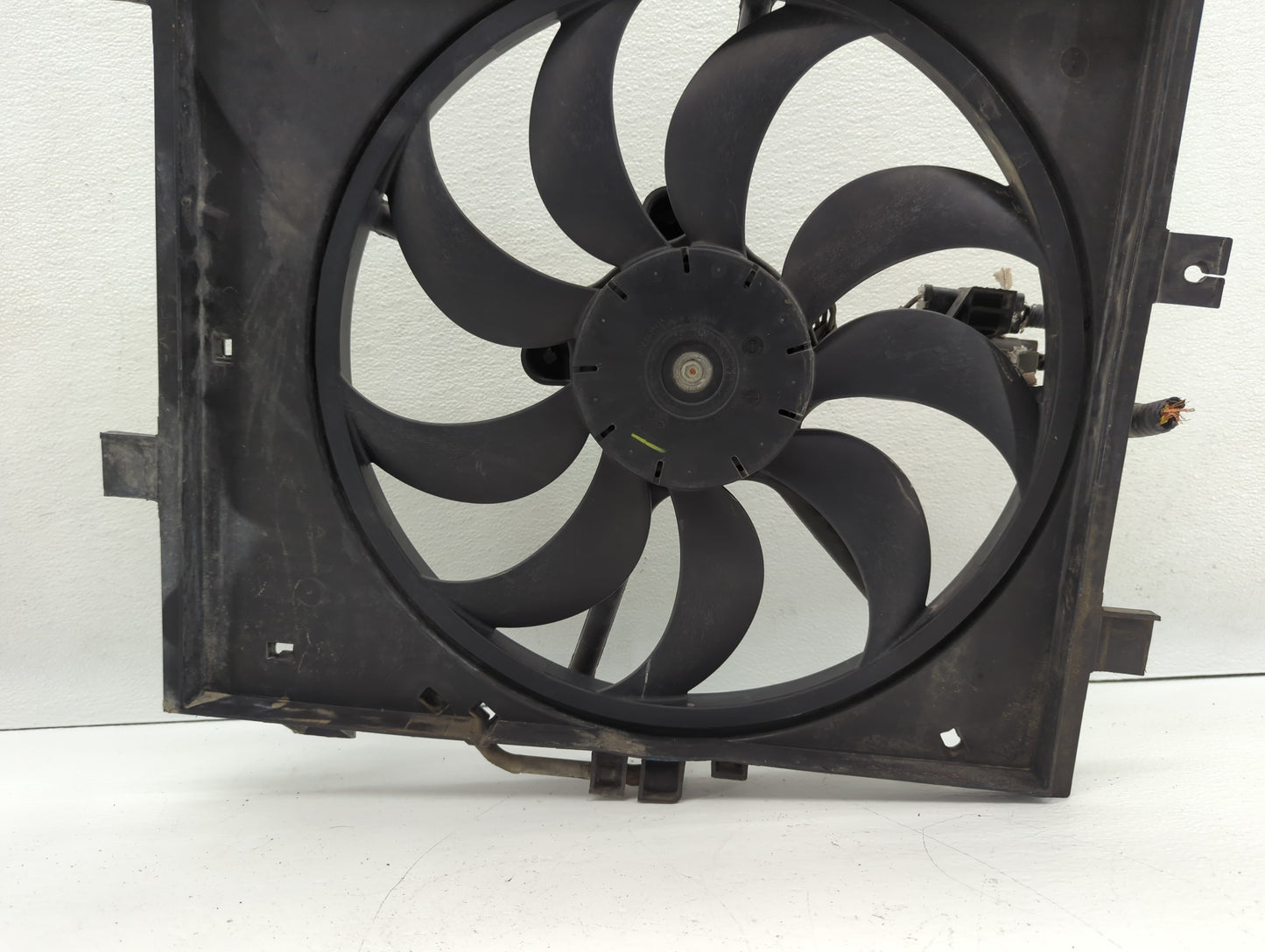 2012-2019 Nissan Versa Left Radiator Fan Motor Assembly Black - Oemusedautoparts1.com