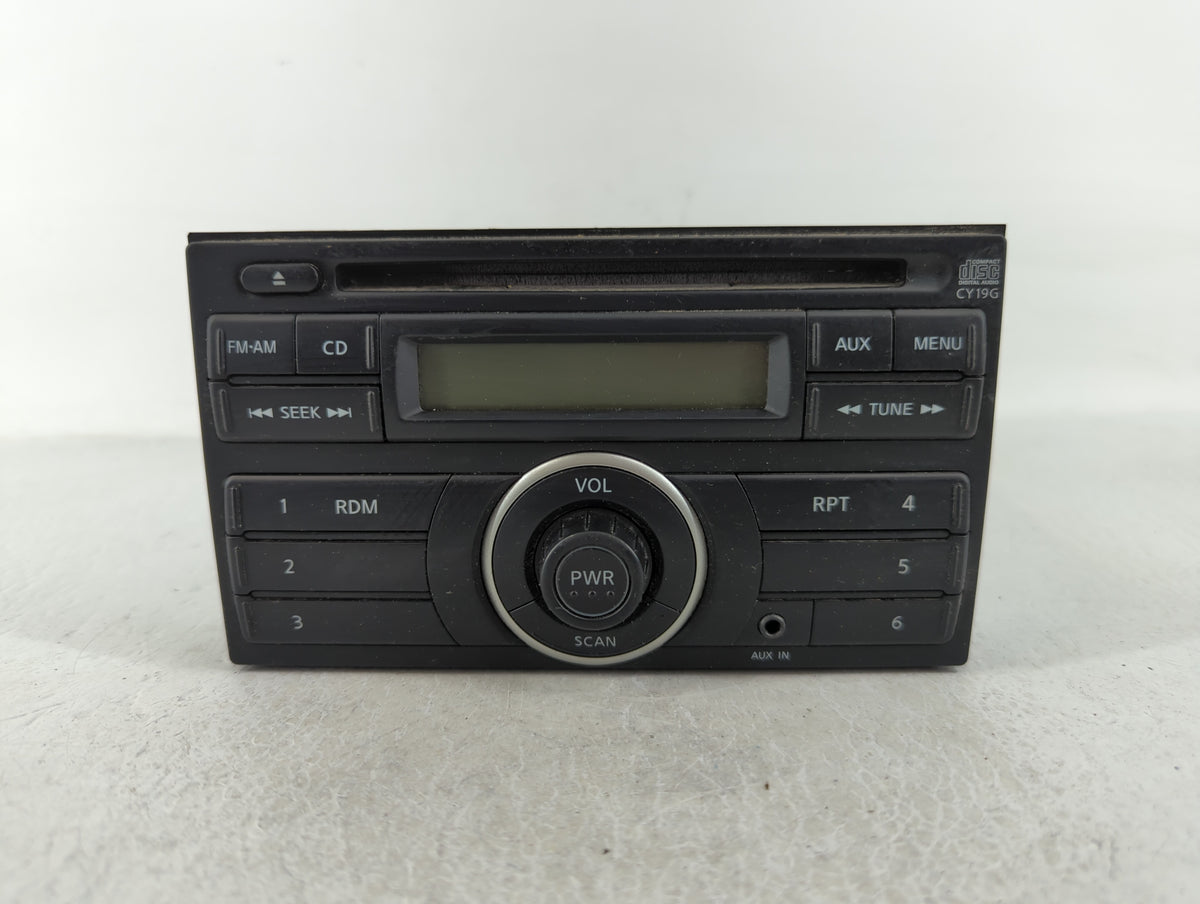 2013-2013 Nissan Versa Am Fm Cd Player Radio Receiver 658720 - Oemusedautoparts1.com