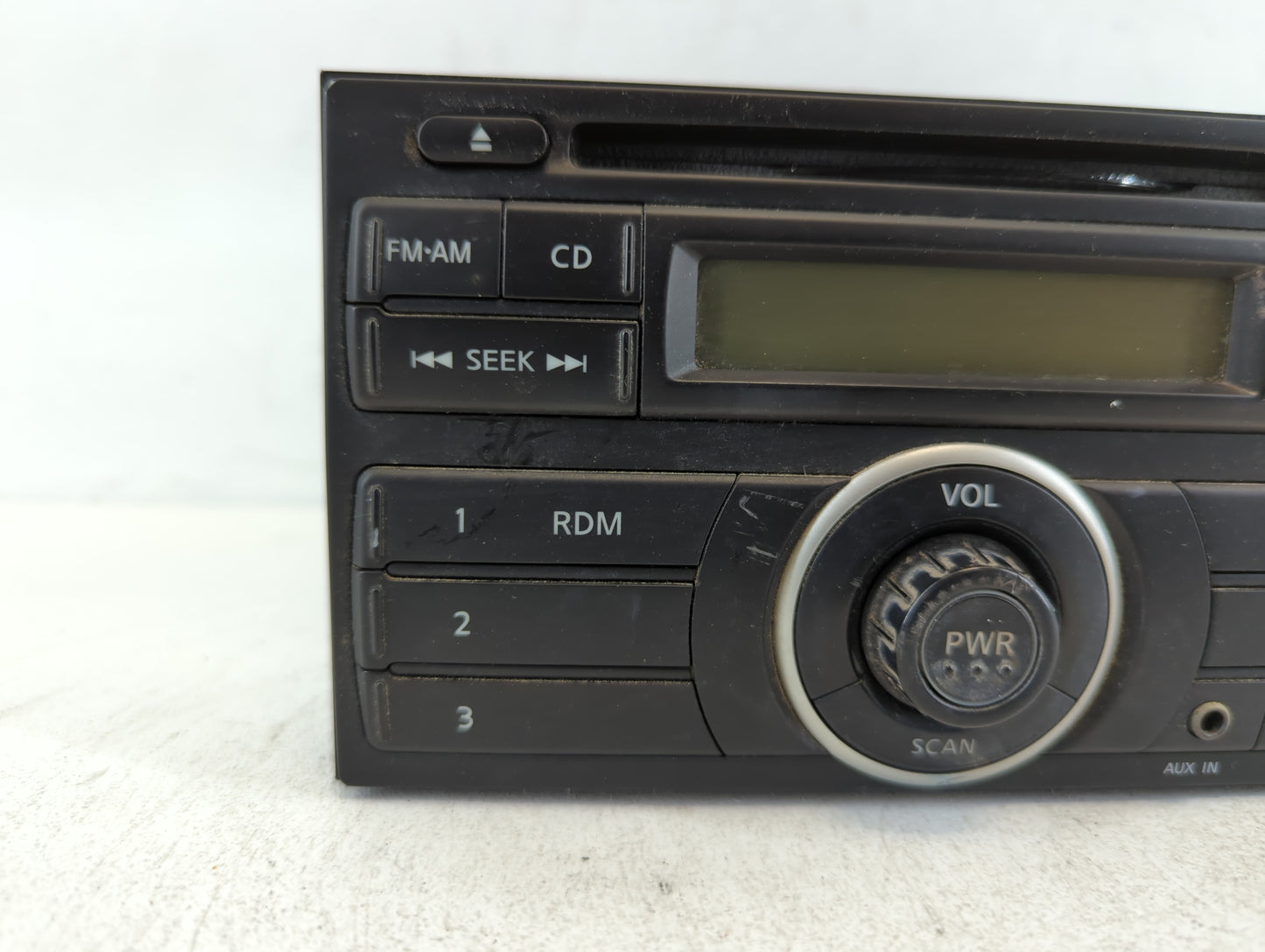 2012-2014 Nissan Versa Am Fm Cd Player Radio Receiver - Oemusedautoparts1.com