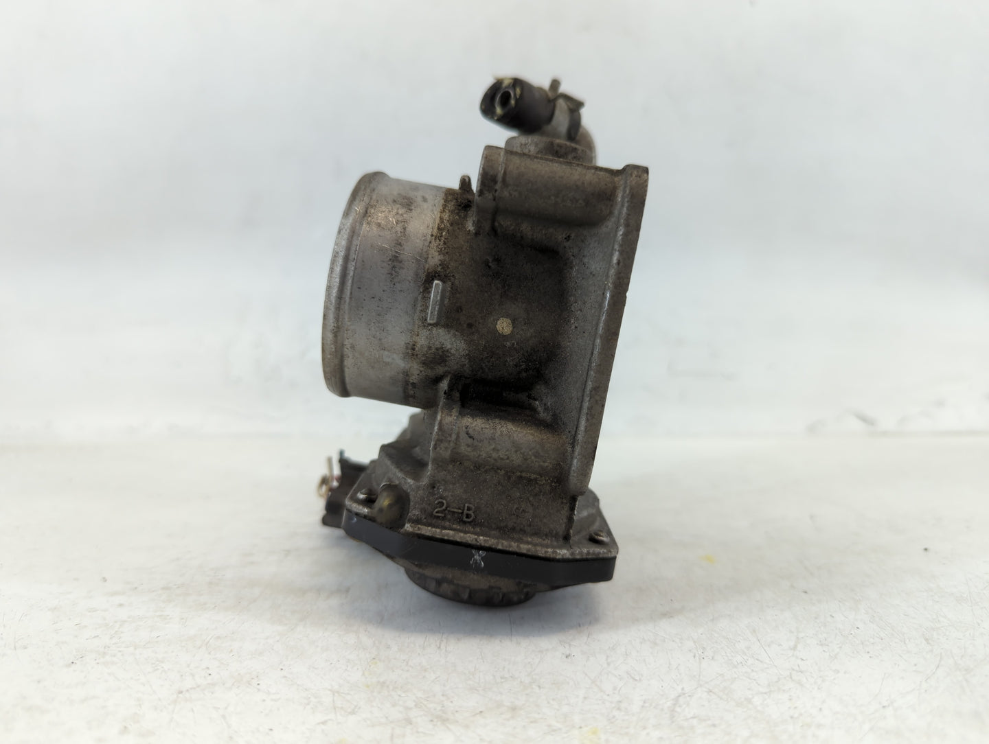 2012-2019 Nissan Versa Throttle Body P/N:02155 3B22, 3AA50-02 D Fits Fits 2012 2013 2014 2015 2016 2017 2018 2019 OEM Used A