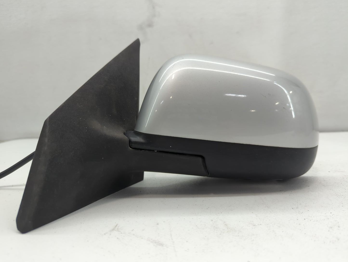 2012-2014 Nissan Versa Driver Side View Mirror - Left Door Mirror OEM Used - Oemusedautoparts1.com