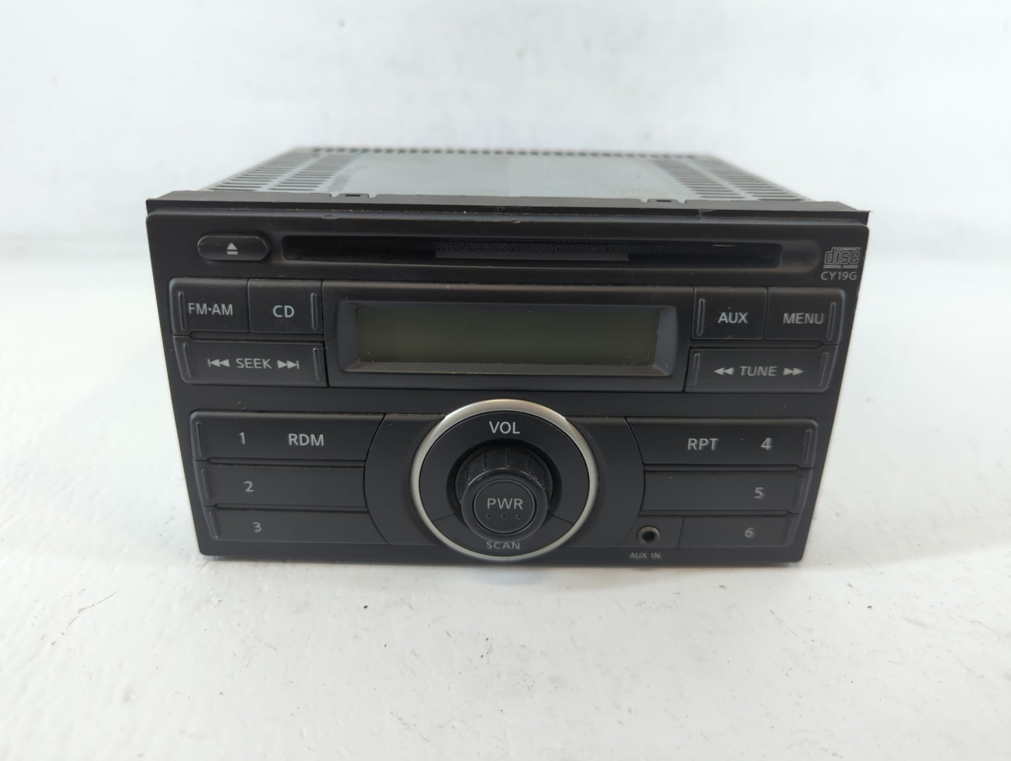 2012-2014 Nissan Versa Radio AM FM Cd Player Receiver Replacement Fits Fits 2012 2013 2014 OEM Used Auto Parts - Oemusedauto