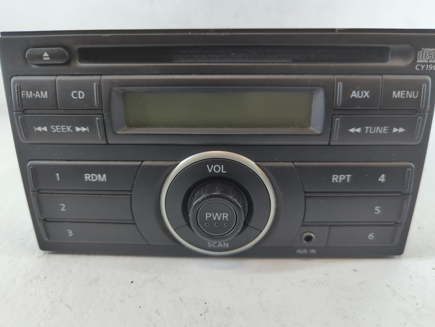 2012-2014 Nissan Versa Radio AM FM Cd Player Receiver Replacement Fits Fits 2012 2013 2014 OEM Used Auto Parts - Oemusedauto