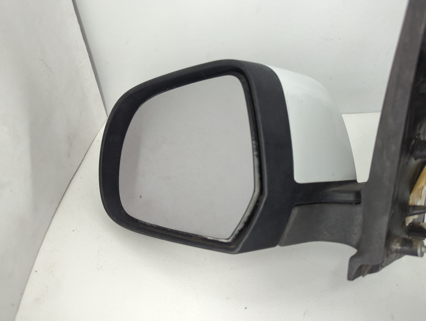 2012-2014 Nissan Versa Driver Side View Mirror - Left Door Mirror OEM Used - Oemusedautoparts1.com