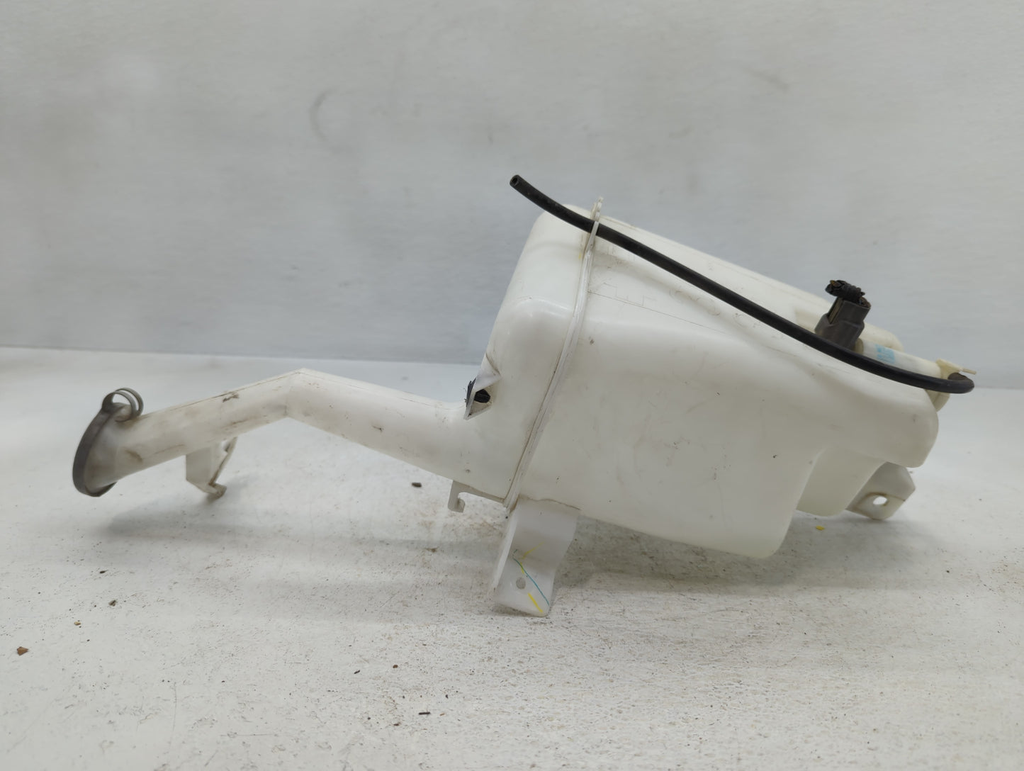 2012-2019 Nissan Versa Windshield Washer Fluid Reservoir Bottle Oem - Oemusedautoparts1.com