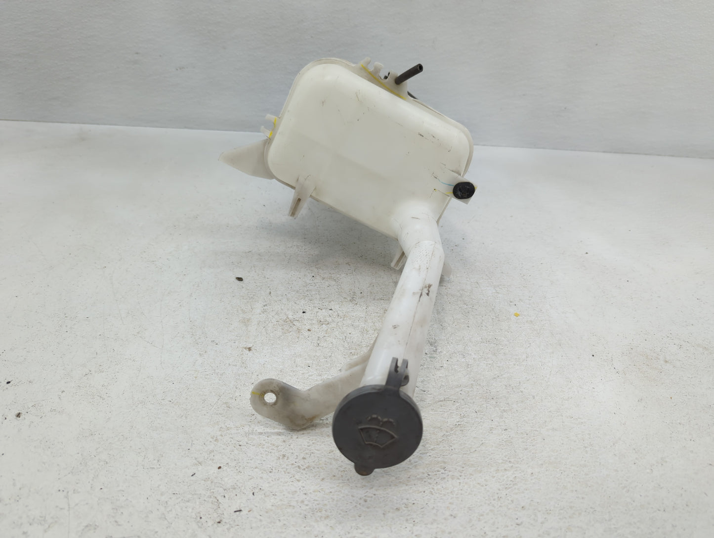 2012-2019 Nissan Versa Windshield Washer Fluid Reservoir Bottle Oem - Oemusedautoparts1.com