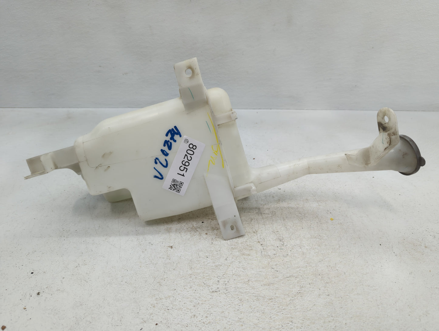 2012-2019 Nissan Versa Windshield Washer Fluid Reservoir Bottle Oem - Oemusedautoparts1.com