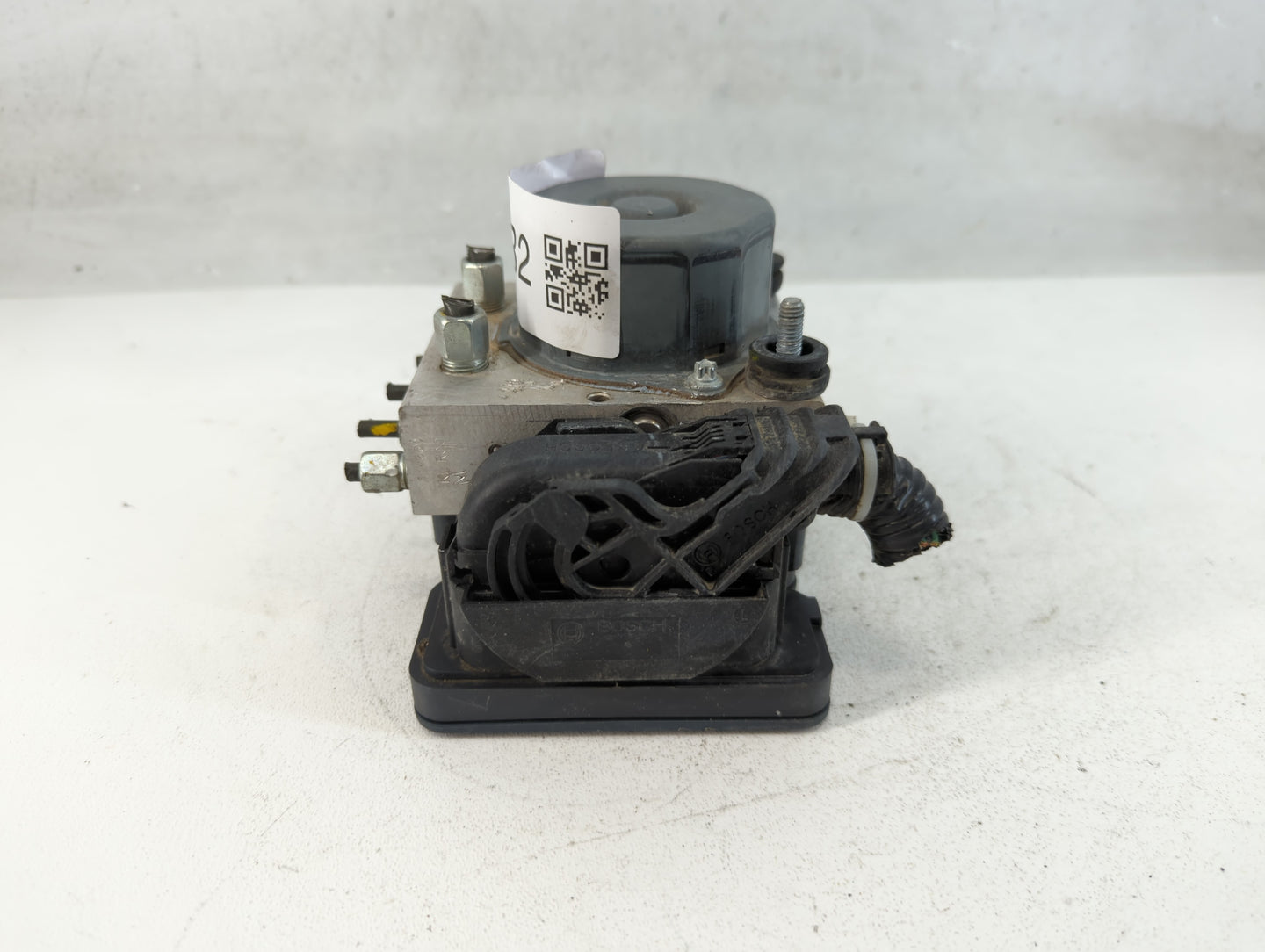 2013 Nissan Versa ABS Pump Control Module Replacement P/N:47660 9KA0A Fits OEM Used Auto Parts - Oemusedautoparts1.com