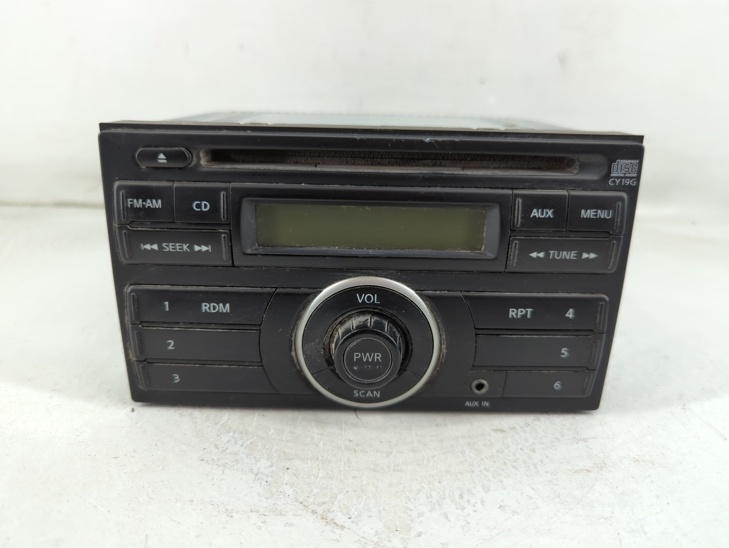 2013 Nissan Versa Radio AM FM Cd Player Receiver Replacement P/N:2121406P021 Fits Fits 2014 OEM Used Auto Parts - Oemusedaut