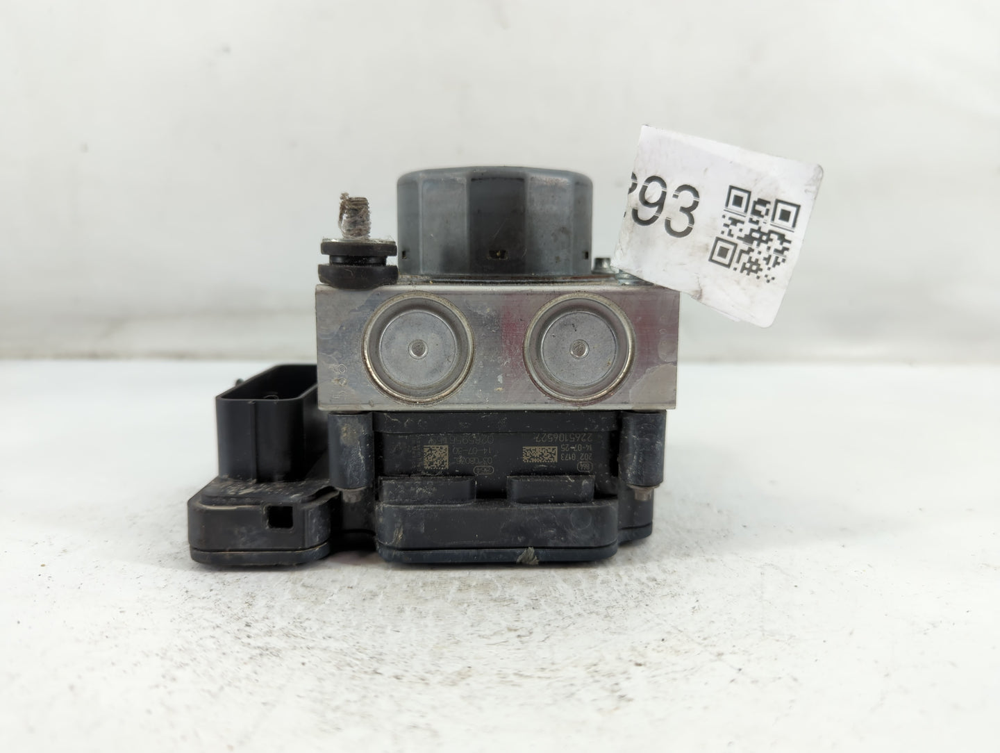 2013 Nissan Versa ABS Pump Control Module Replacement P/N:57110-T5R-A31 M1 Fits OEM Used Auto Parts - Oemusedautoparts1.com
