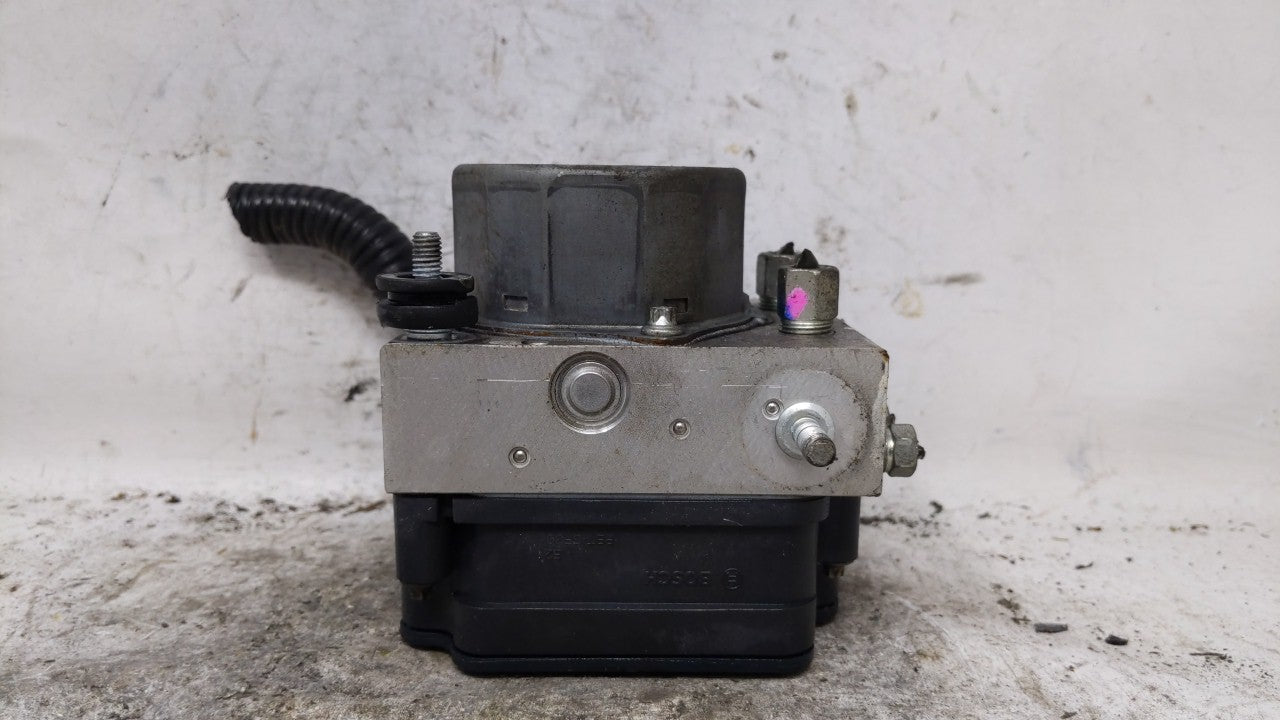 2013 Nissan Versa ABS Pump Control Module Replacement P/N:47660 9KA0A 476609KA0A, 47660 9KAOA, 476609KAOA Fits OEM Used Auto