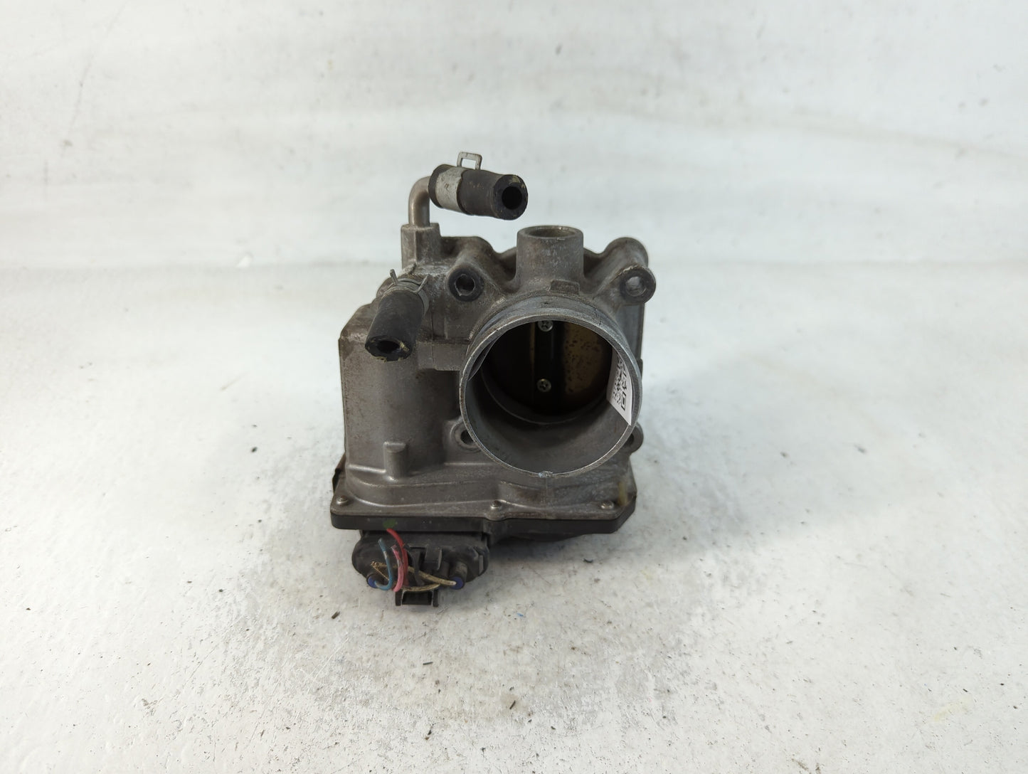 2013 Nissan Versa Note Throttle Body P/N:3AA50-02 D Fits Fits 2012 2014 2015 2016 2017 2018 2019 OEM Used Auto Parts - Oemus