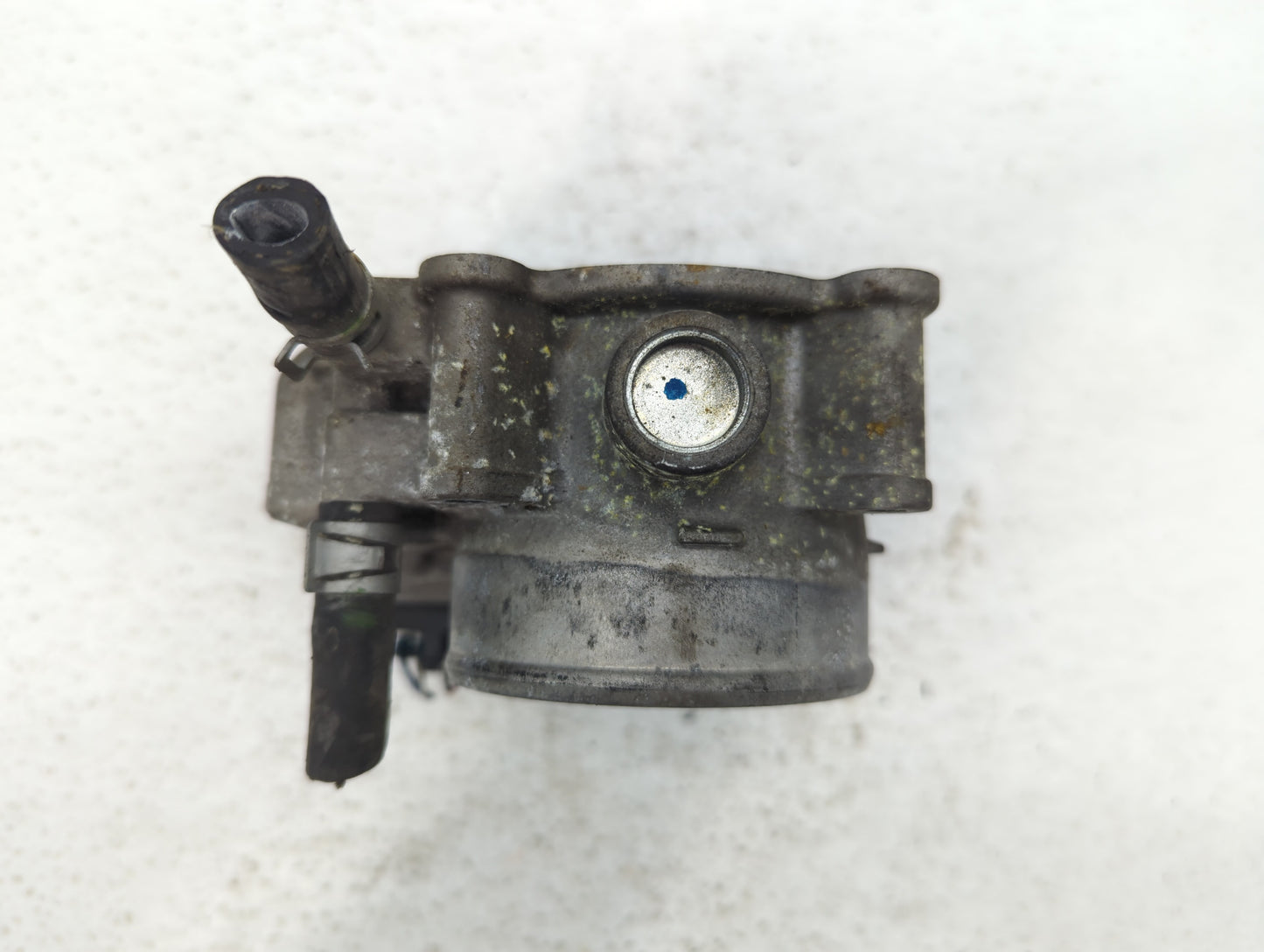 2013-2015 Nissan Xterra Throttle Body P/N:16119 7S01 Fits Fits 2012 2013 2014 2015 2016 2017 2018 2019 2020 OEM Used Auto Pa