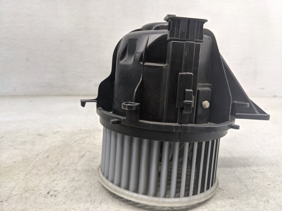 2012-2016 Porsche 911 Heater AC Blower Motor Fits Fits 2012 2013 2014 2015 2016 OEM Used Auto Parts - Oemusedautoparts1.com