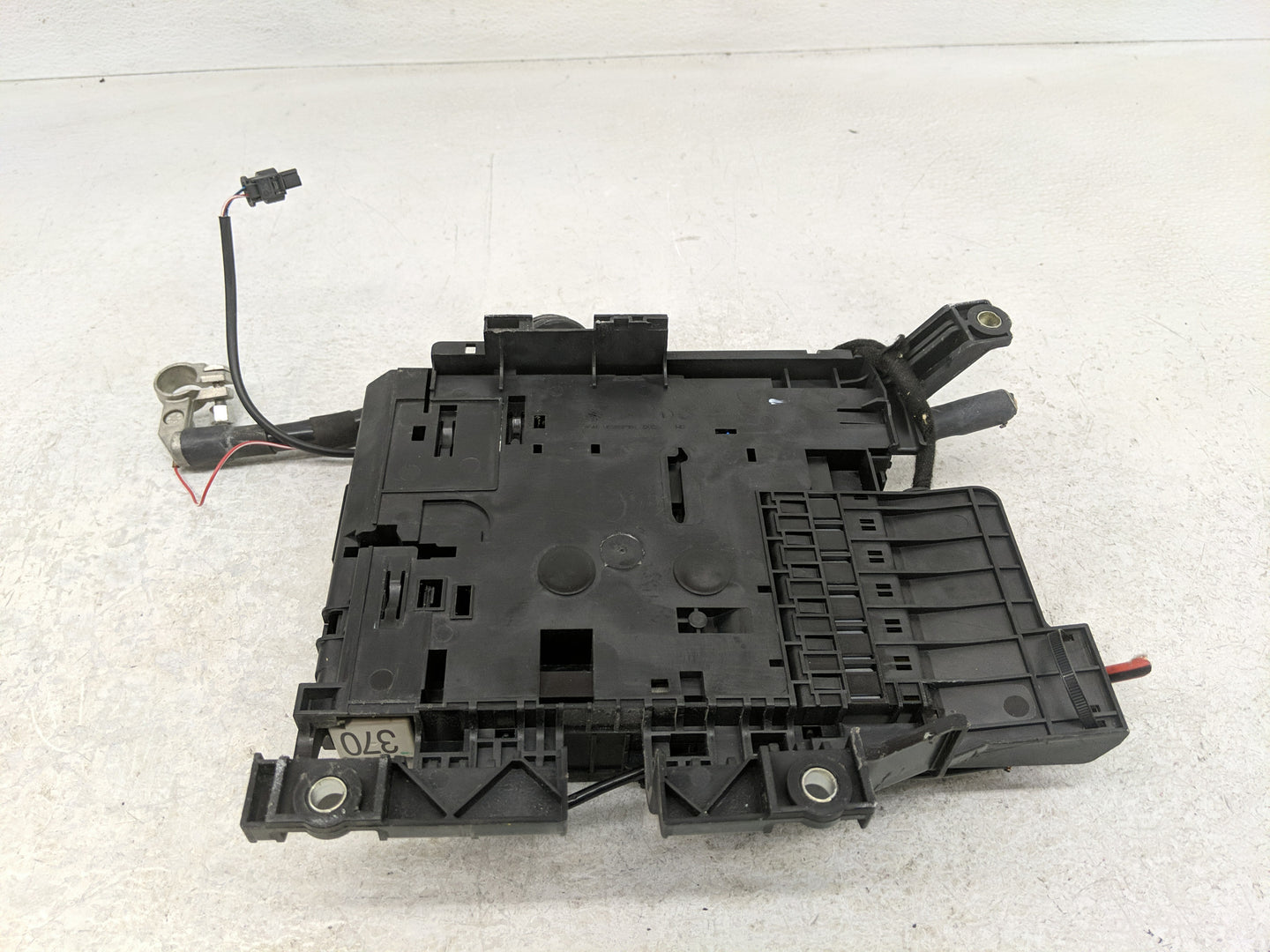 2013-2016 Porsche Cayenne Fusebox Fuse Box Panel Relay Module P/N:7P0 937 548 H Fits Fits 2013 2014 2015 2016 OEM Used Auto 