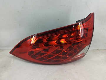 2011-2014 Porsche Cayenne Tail Light Assembly Passenger Right OEM P/N:7P5 945 096 AA 89502530 Fits Fits 2011 2012 2013 2014 