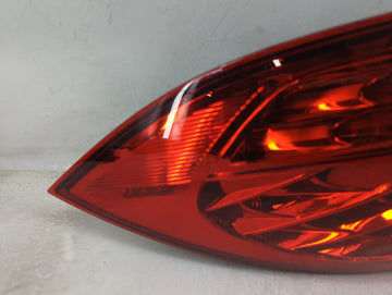 2011-2014 Porsche Cayenne Tail Light Assembly Passenger Right OEM P/N:7P5 945 096 AA 89502530 Fits Fits 2011 2012 2013 2014 OEM Used Auto Parts