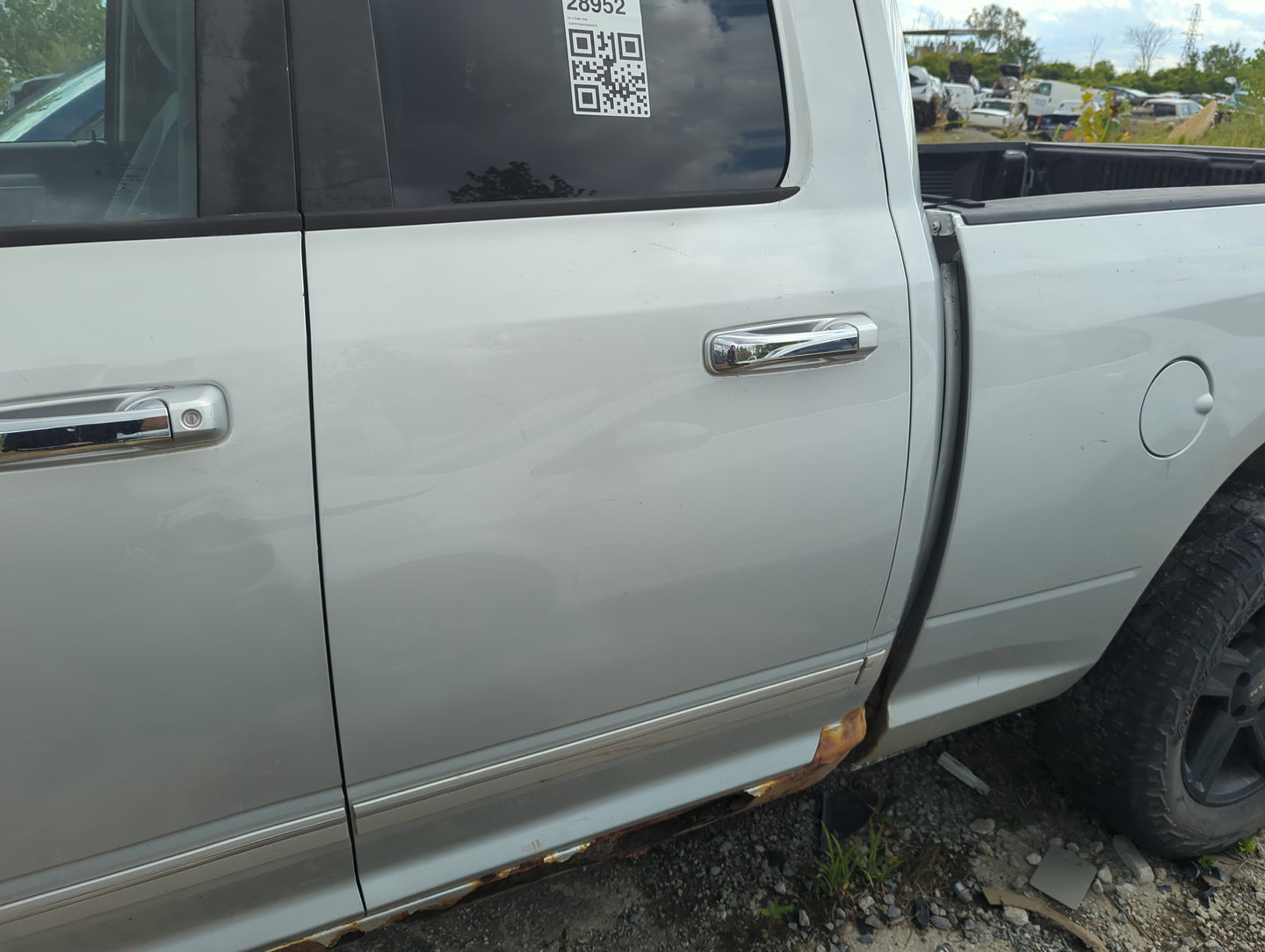 2011-2022 Ram 1500 Driver Rear Door Oem 1131012 - Oemusedautoparts1.com