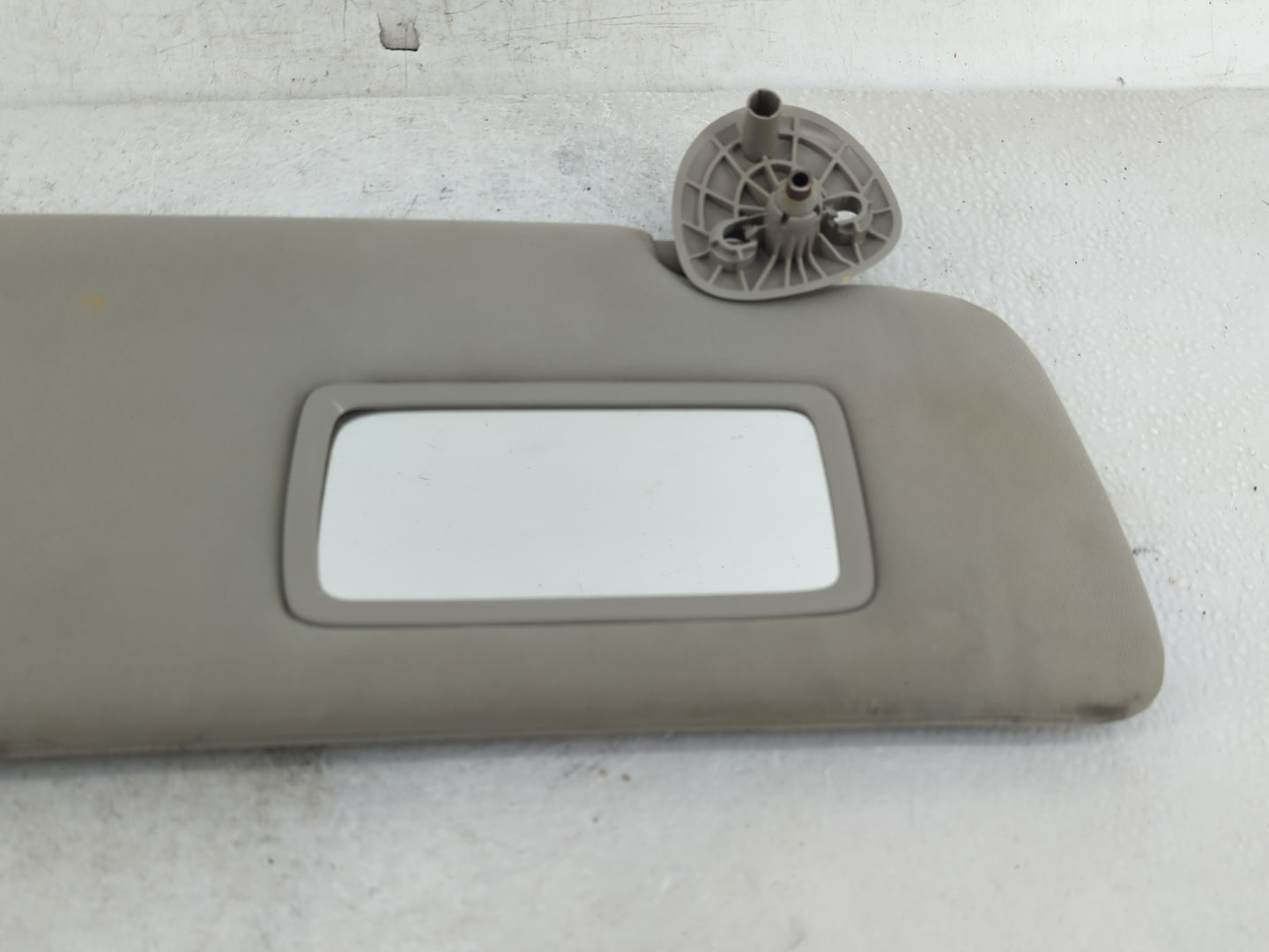 2013-2014 Ram 1500 Sun Visor Shade Replacement Passenger Right Mirror Fits Fits 2013 2014 2015 2016 2017 2018 OEM Used Auto 