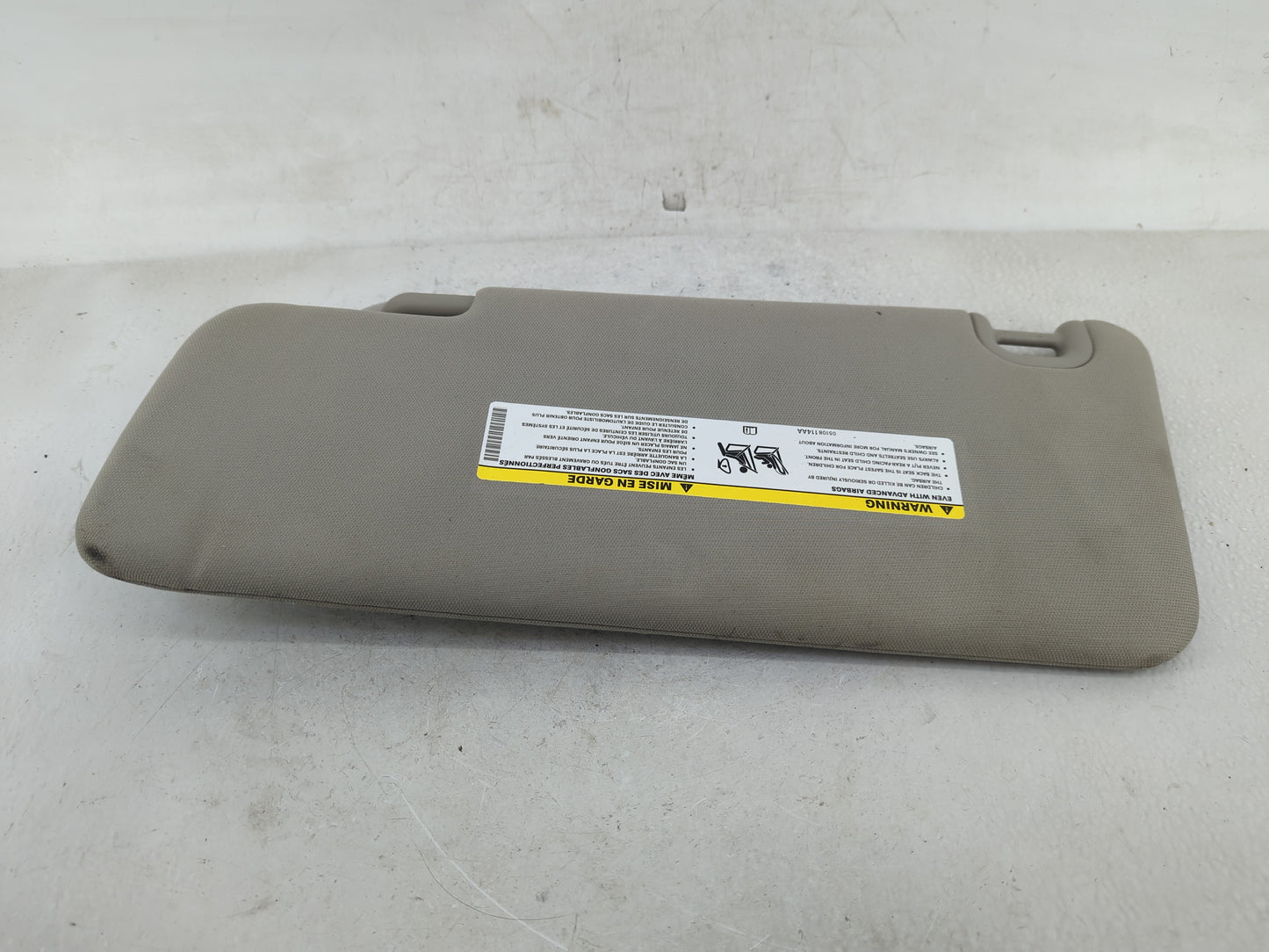 2013-2014 Ram 1500 Sun Visor Shade Replacement Passenger Right Mirror Fits Fits 2013 2014 2015 2016 2017 2018 OEM Used Auto 